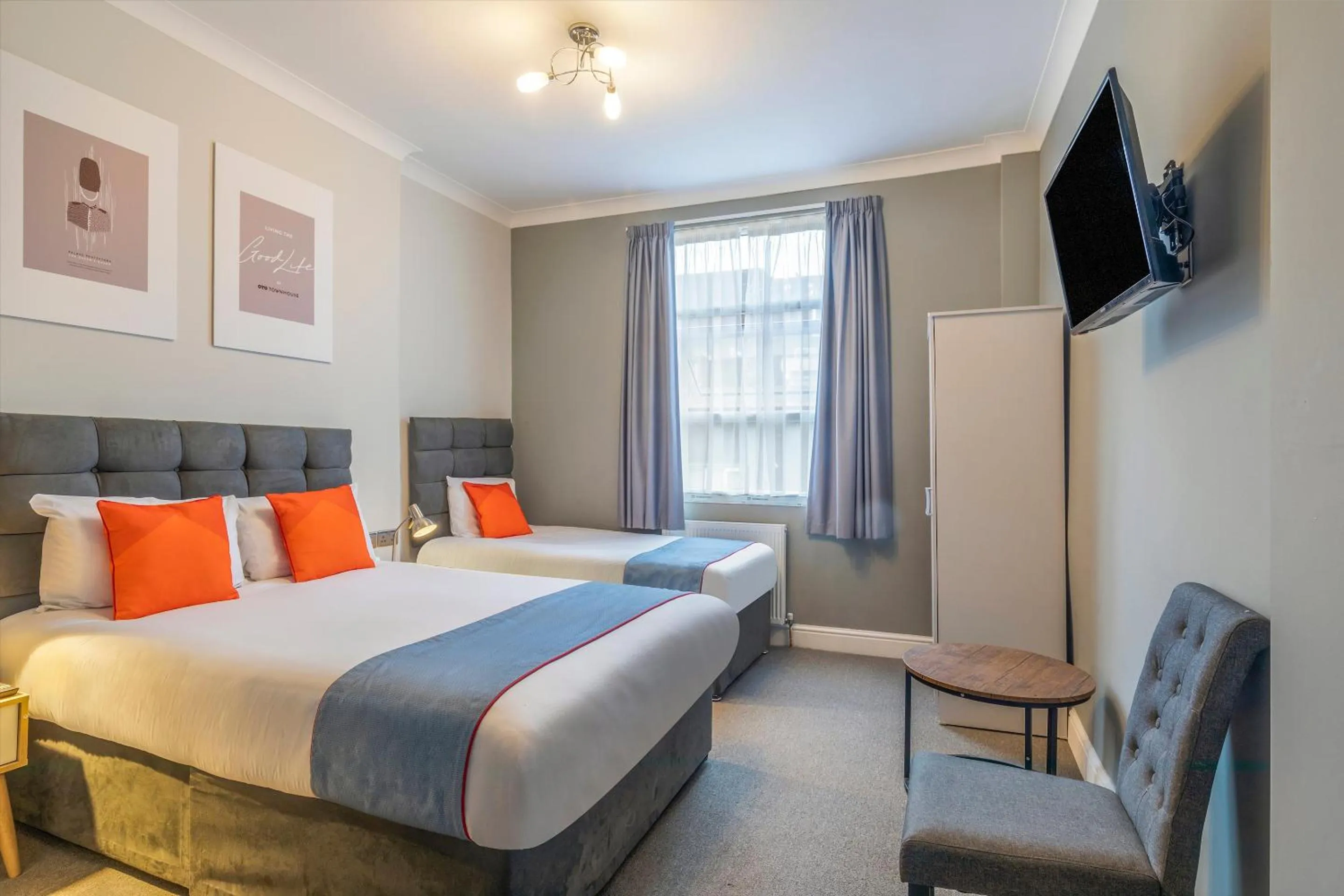 Bedroom, Bed in Townhouse Apollo, Hyde Park