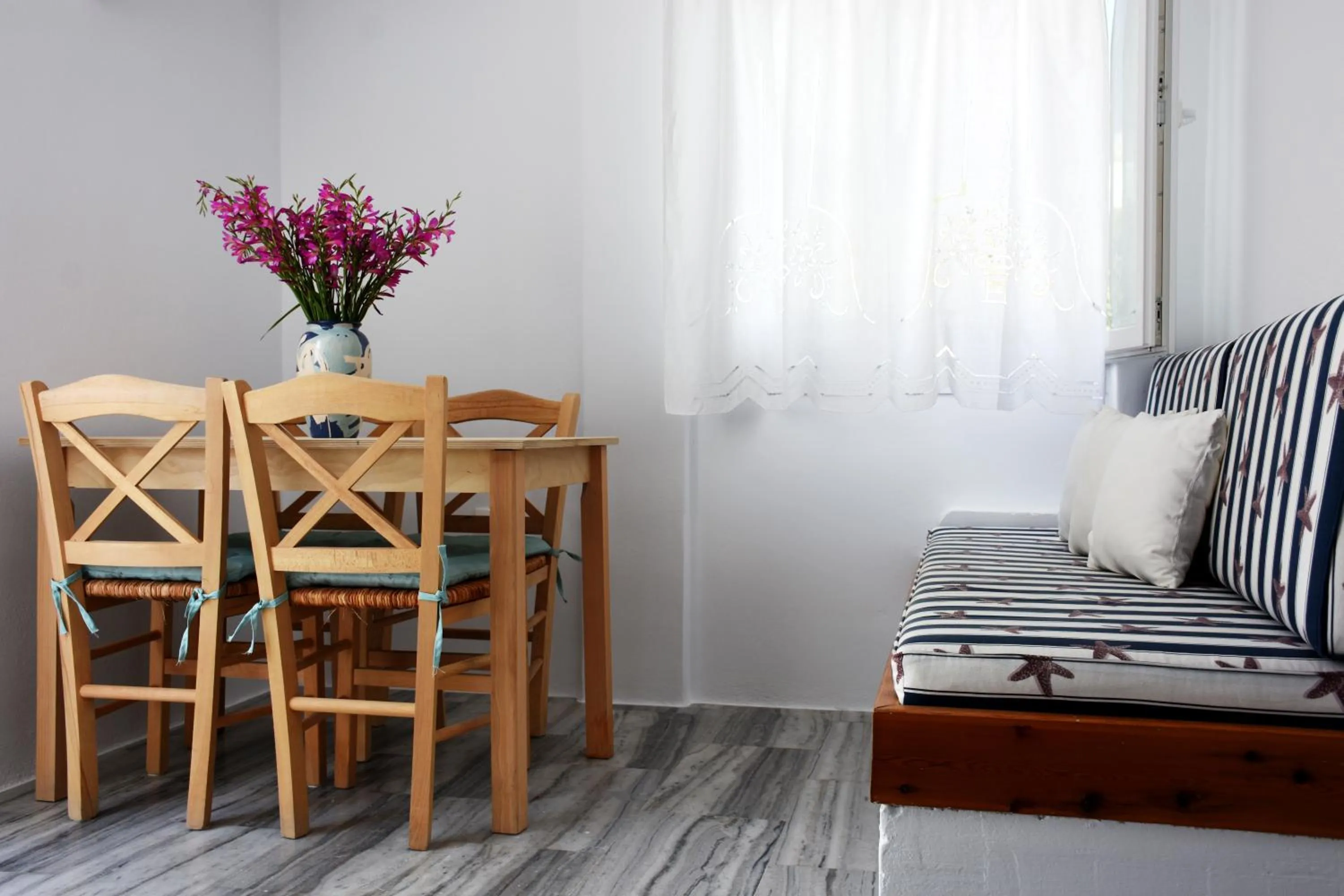 Dining area in Bungalows Marina