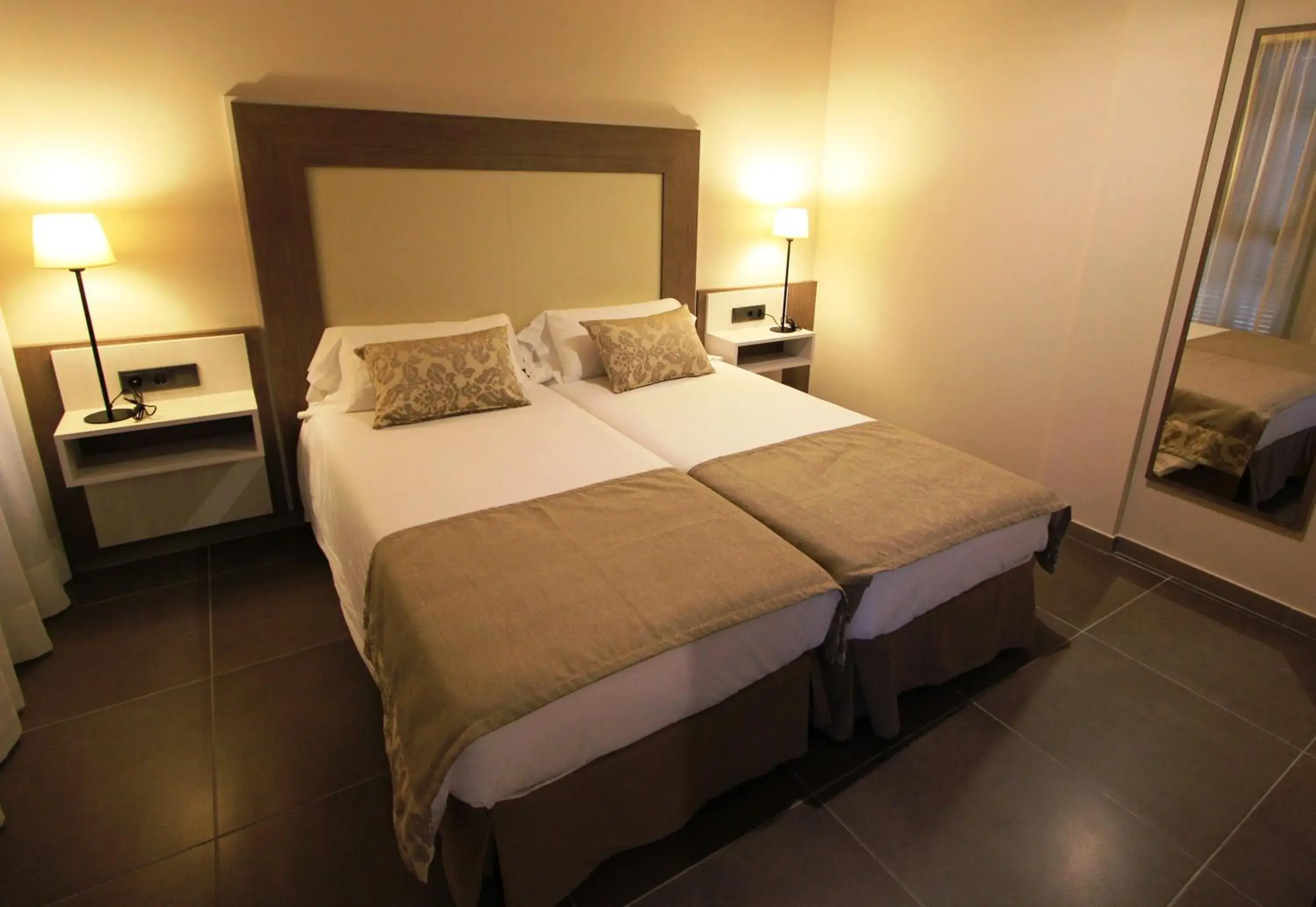 Bedroom, Bed in Pierre & Vacances Barcelona Sants Bedroom, Bed in Pierre & Vacances Barcelona Sants