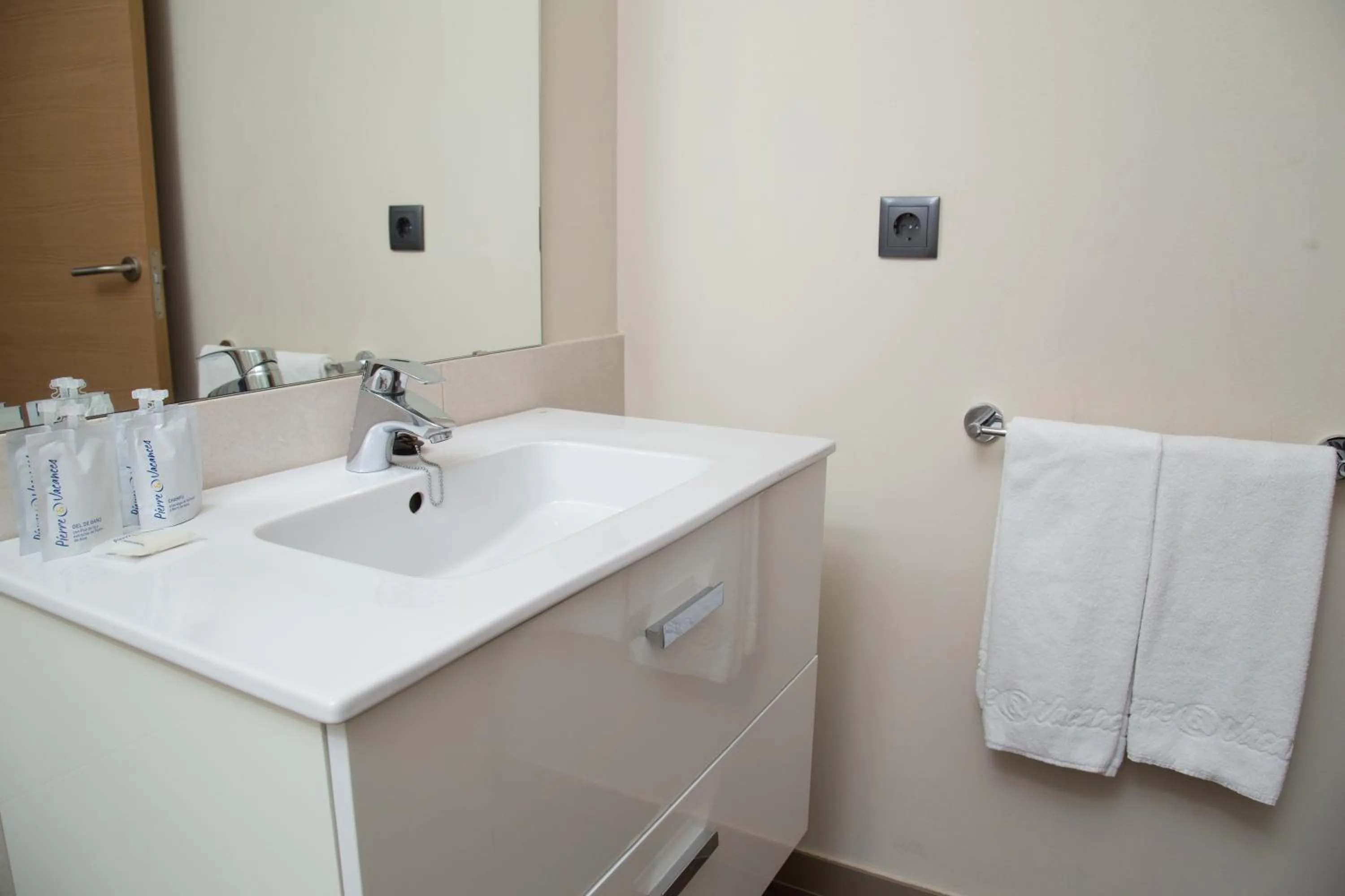 Decorative detail in Pierre & Vacances Barcelona Sants