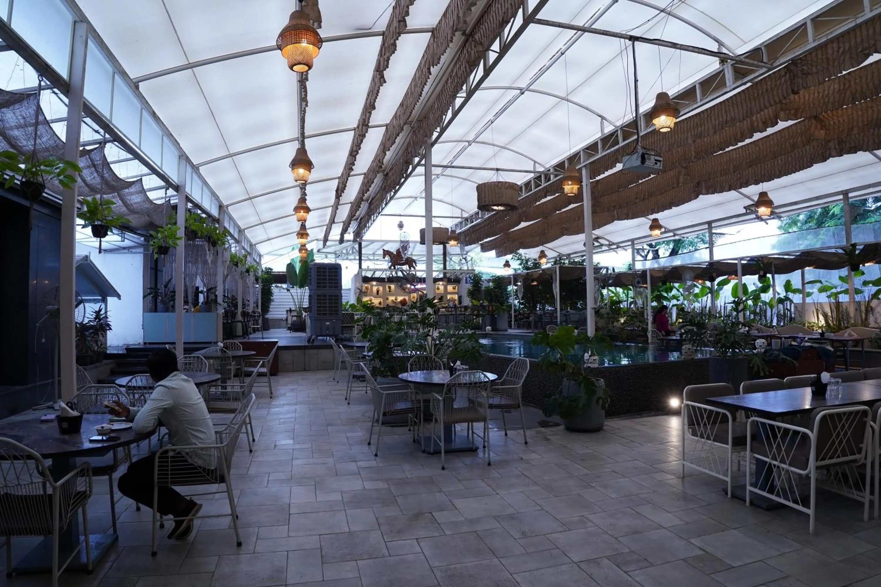 Restaurant/places to eat in Hotel Sadanand Regency - Newly Renovated