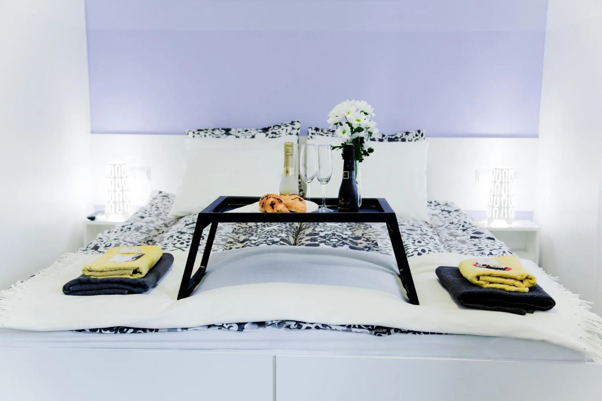 Bed in Hotellux B&B