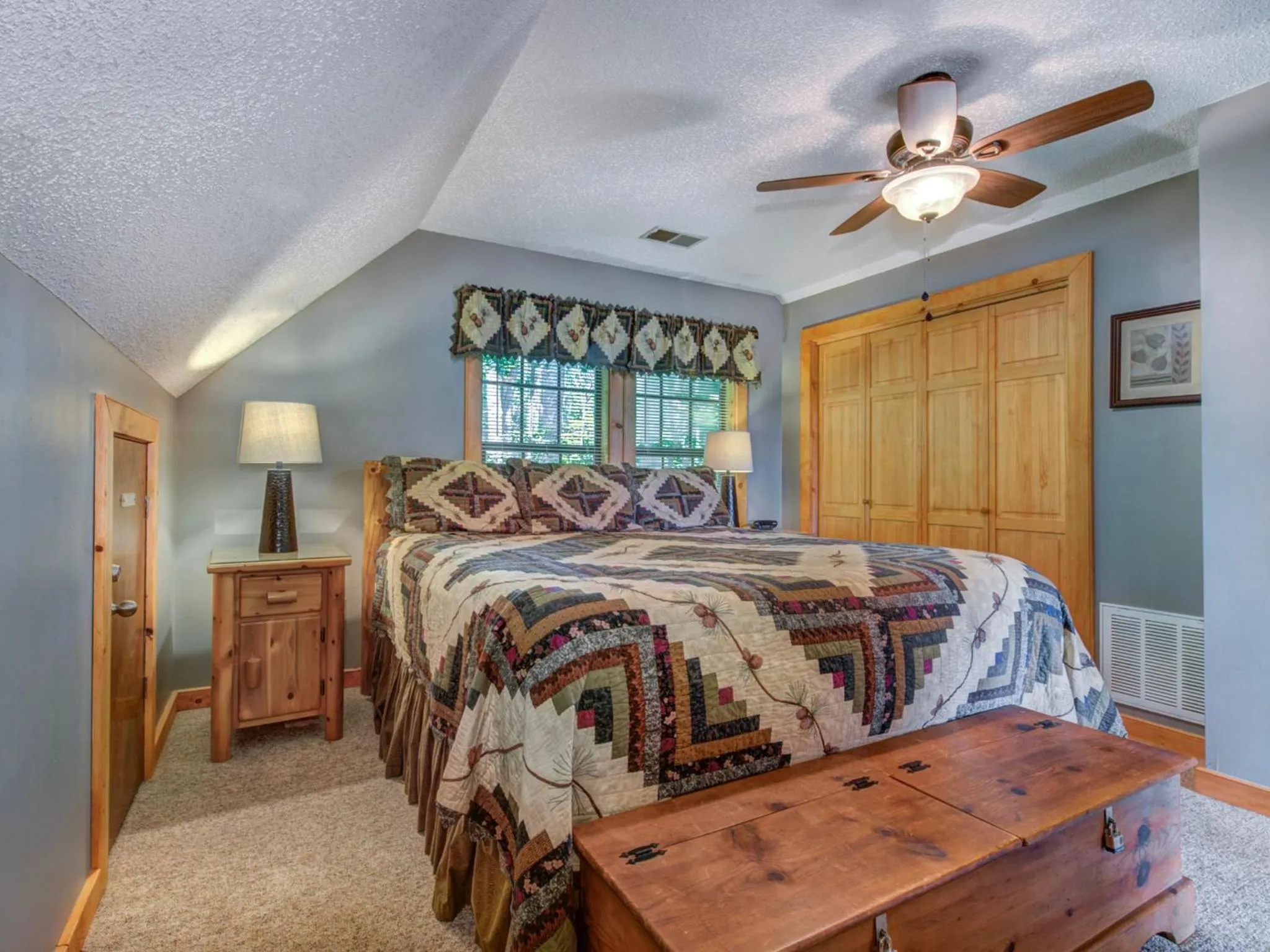 Bed in Mountain Charm