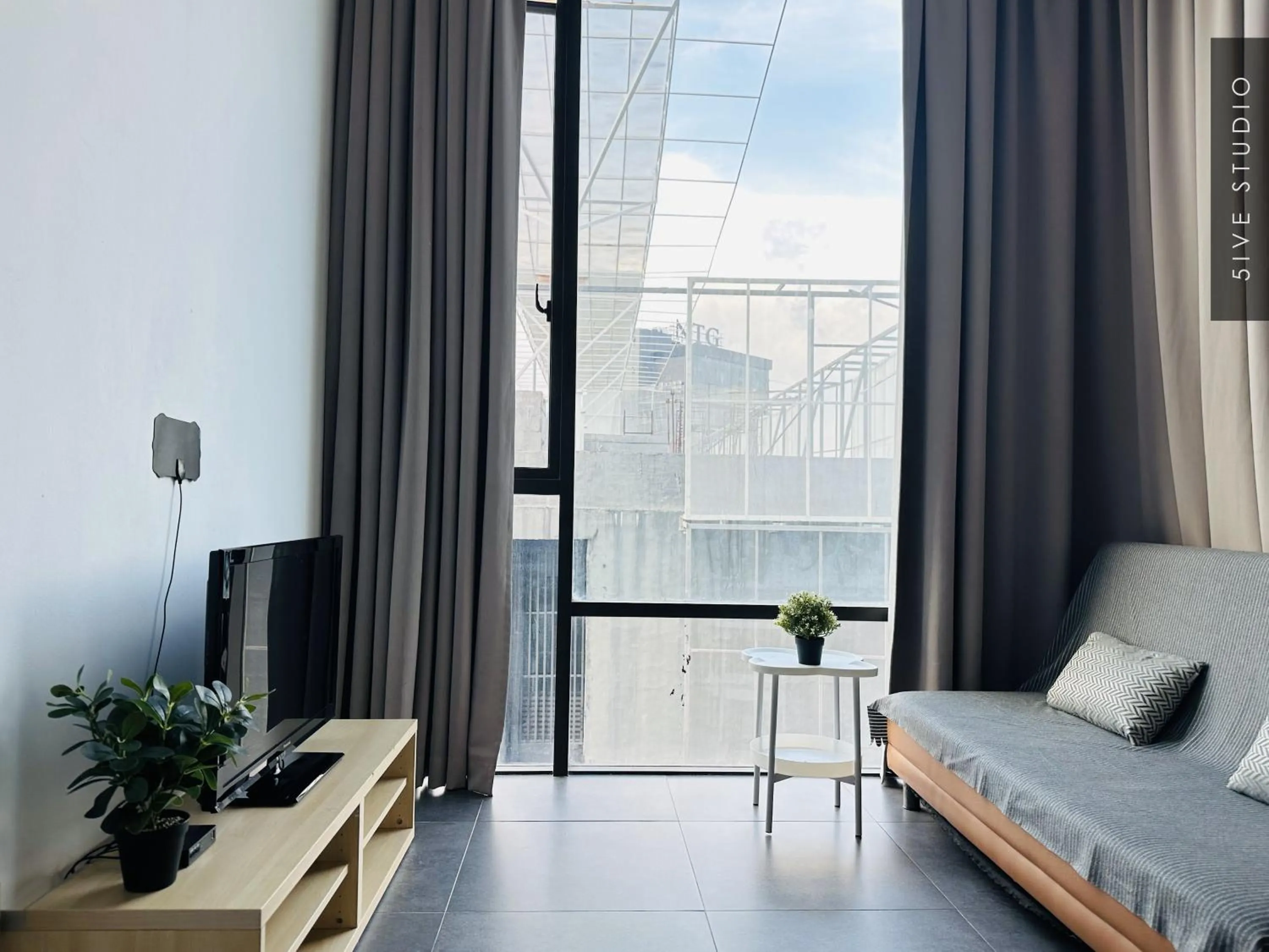 Seating area, Bed in Five Studio - Empire Damansara