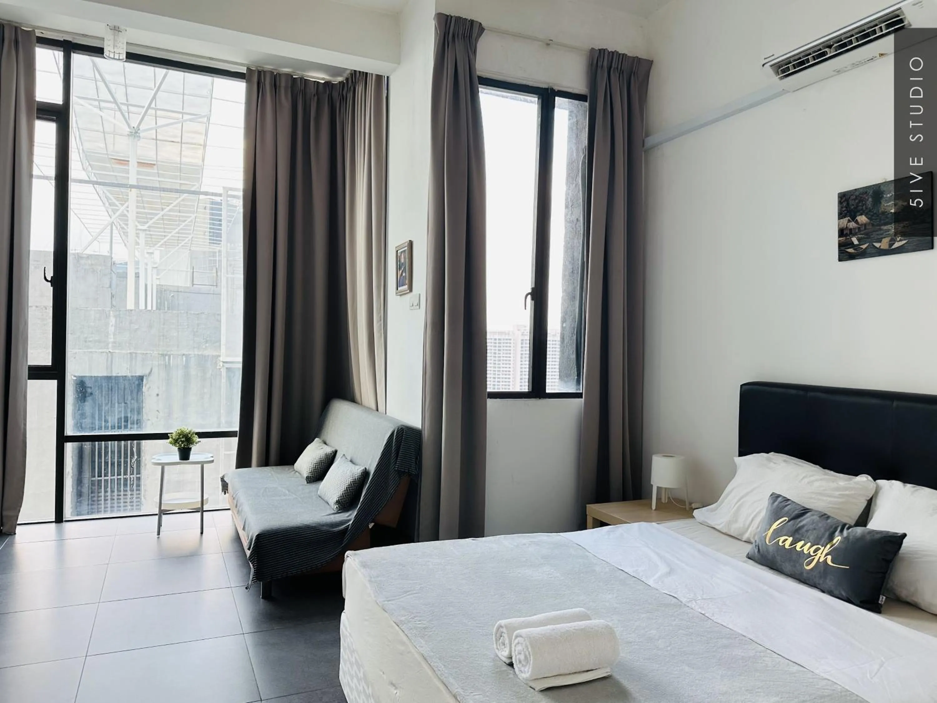 Bedroom, Bed in Five Studio - Empire Damansara