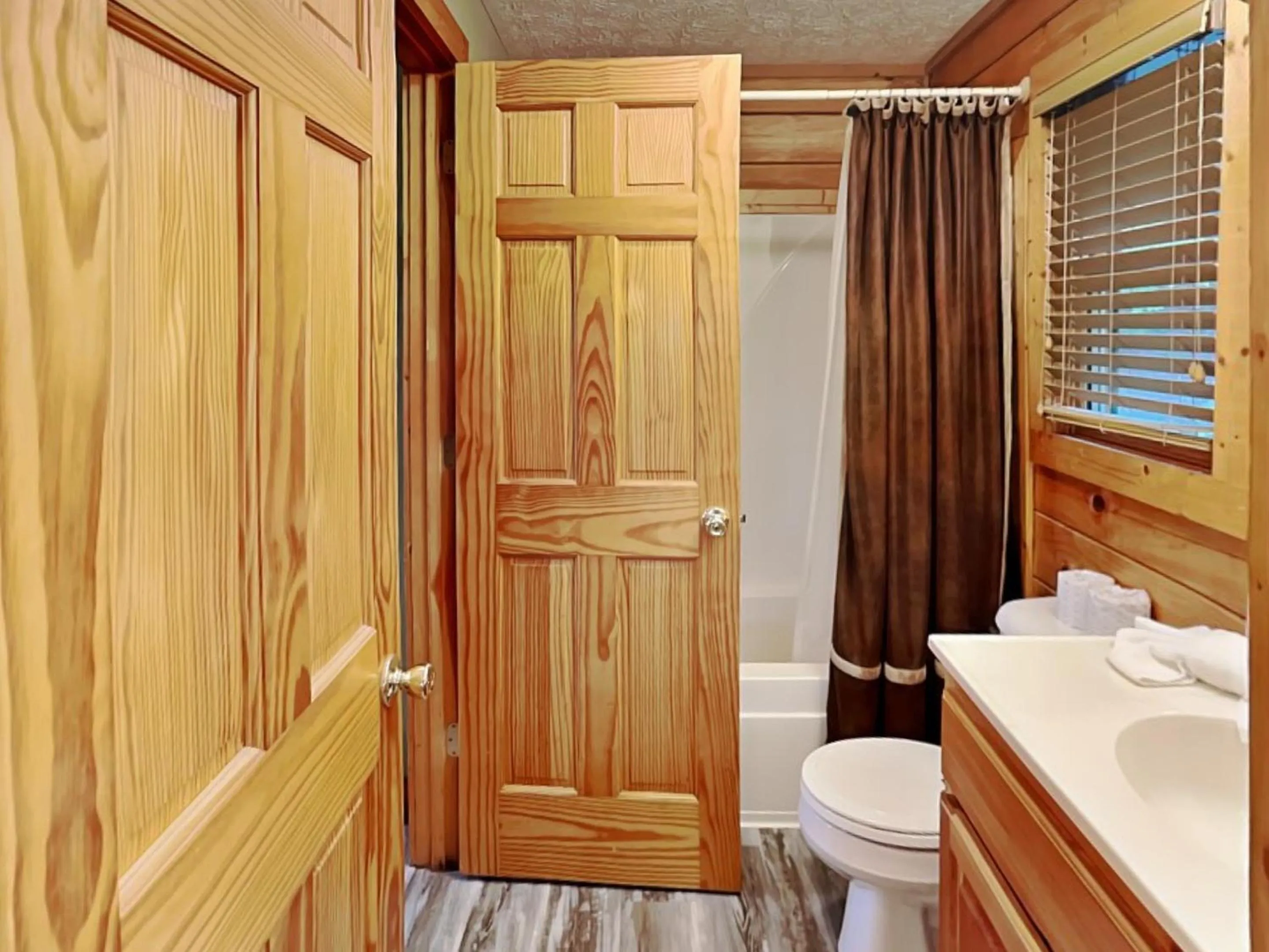 Bed in Highpoint Escape