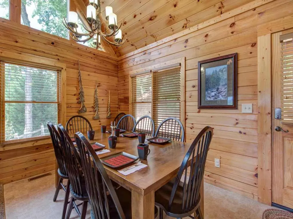 Property building in Highpoint Escape