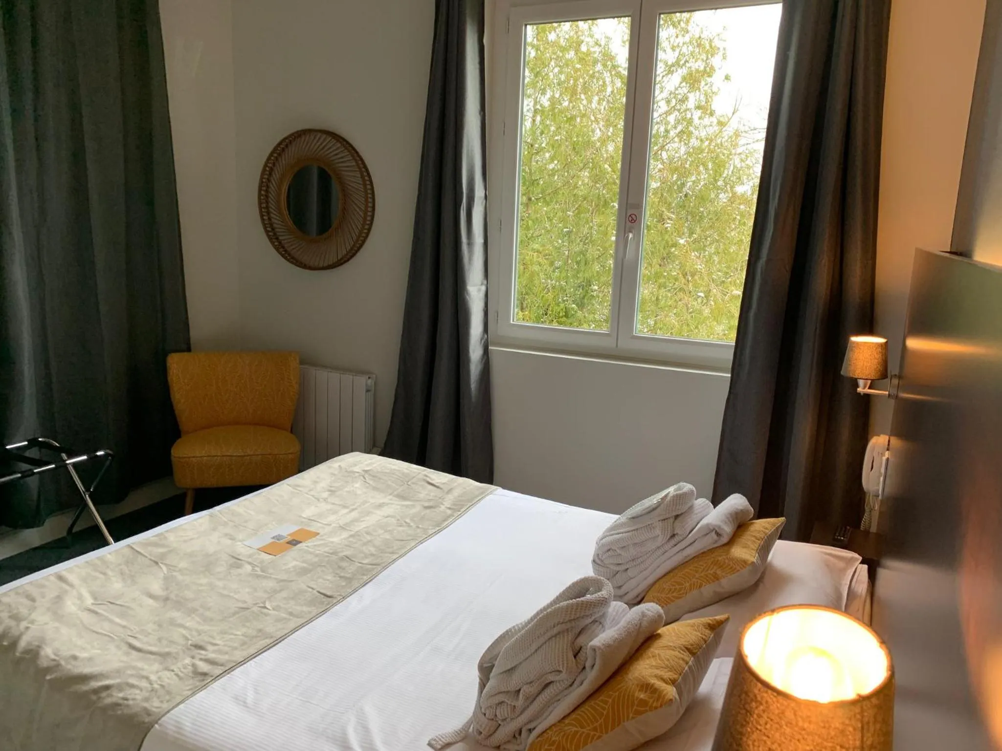 Bedroom, Bed in Logis hôtel Aux Berges de l'Aveyron