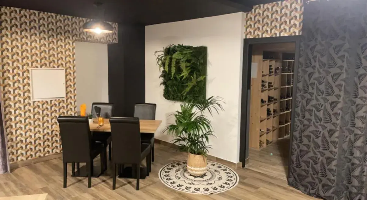 Living room in Logis hôtel Aux Berges de l'Aveyron Living room in Logis hôtel Aux Berges de l'Aveyron