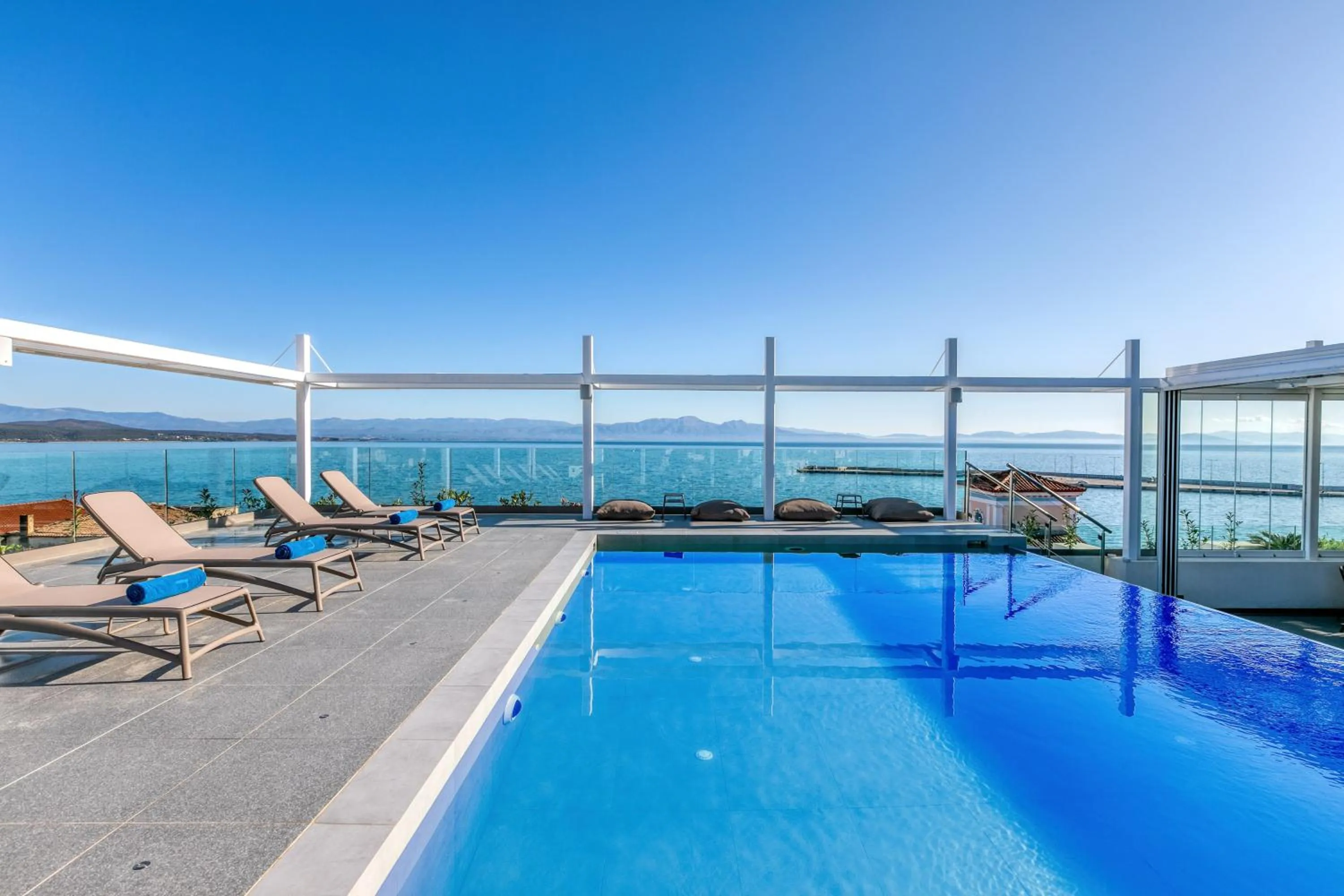 Swimming pool in LAS HOTEL & SPA