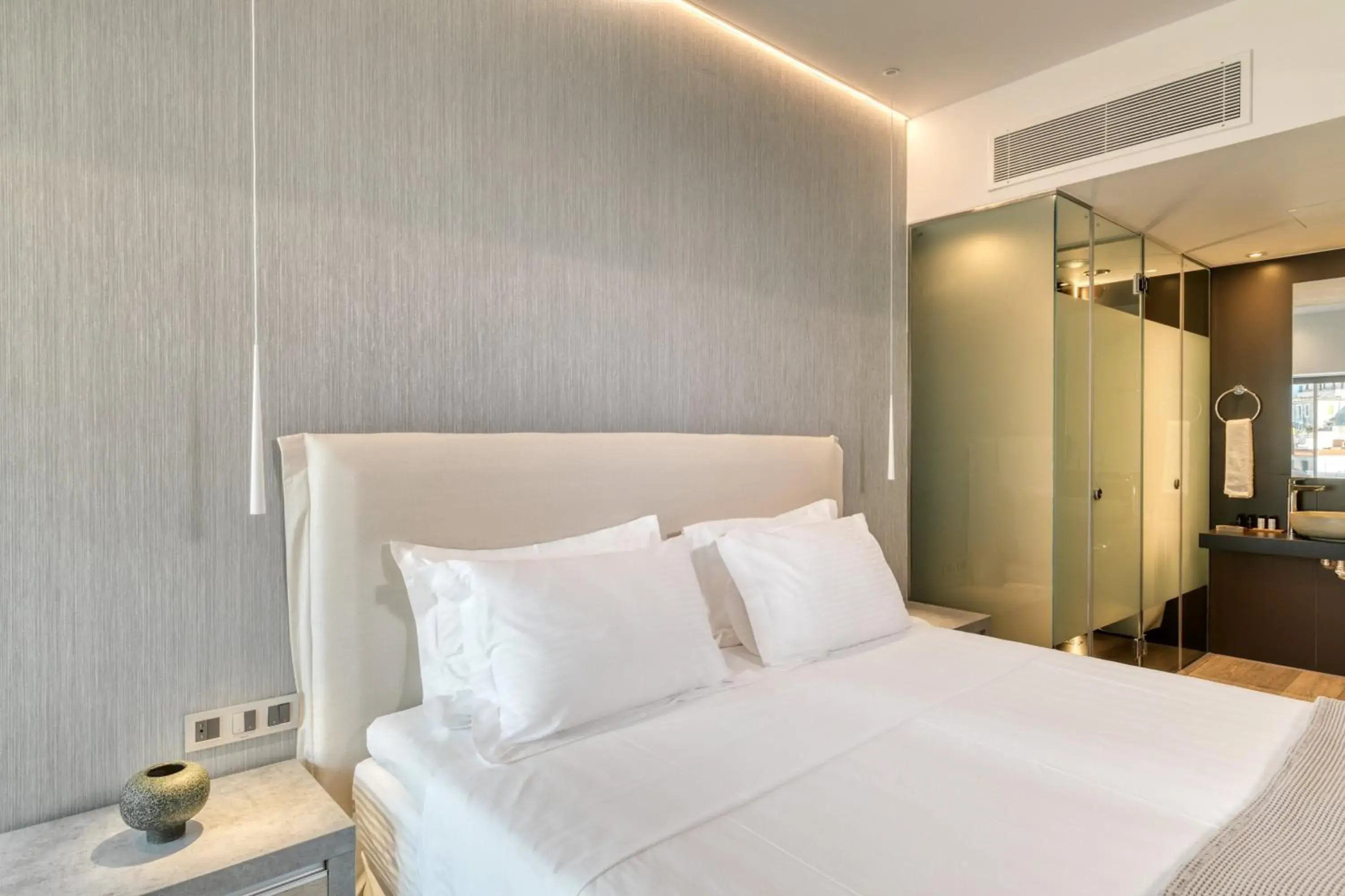 Bedroom, Bed in LAS HOTEL & SPA Bedroom, Bed in LAS HOTEL & SPA