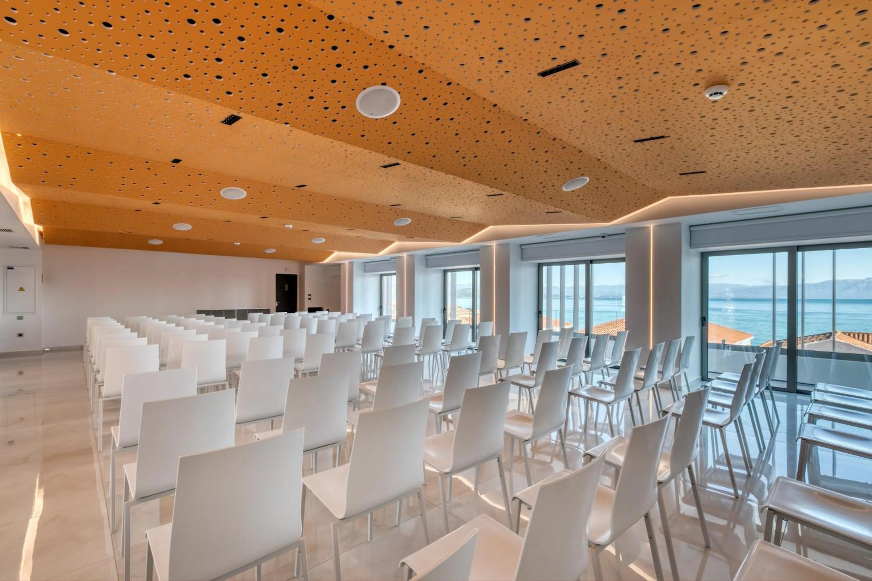 Business facilities in LAS HOTEL & SPA