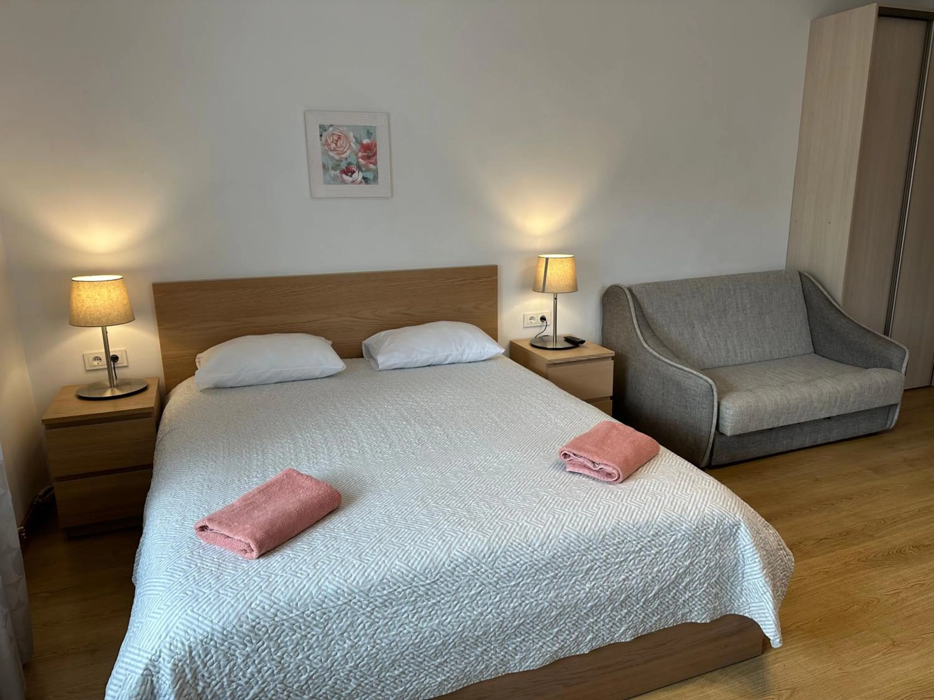 Bed in Apartamentai šalia baseino