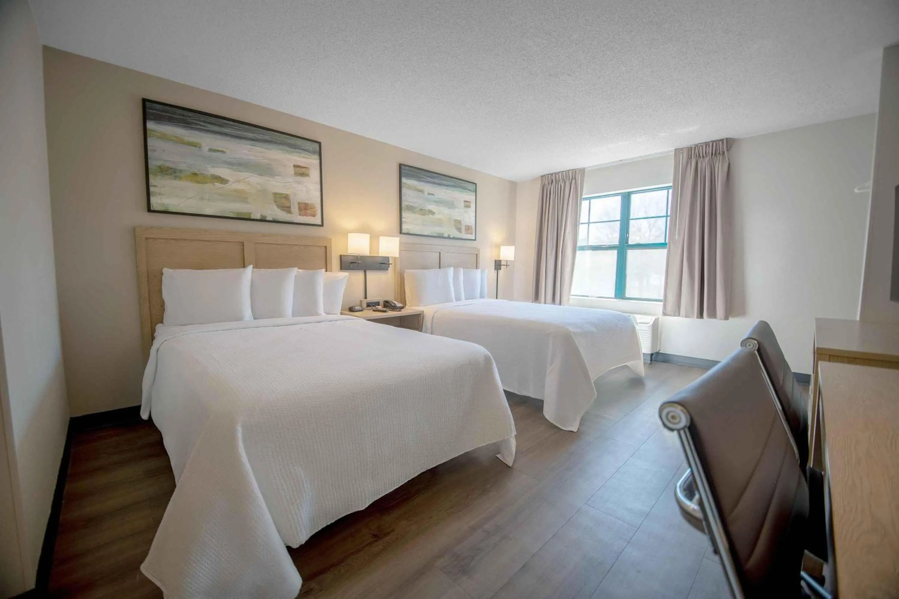 Bedroom, Bed in Extended Stay America Suites - Orange County - Anaheim Convention Center