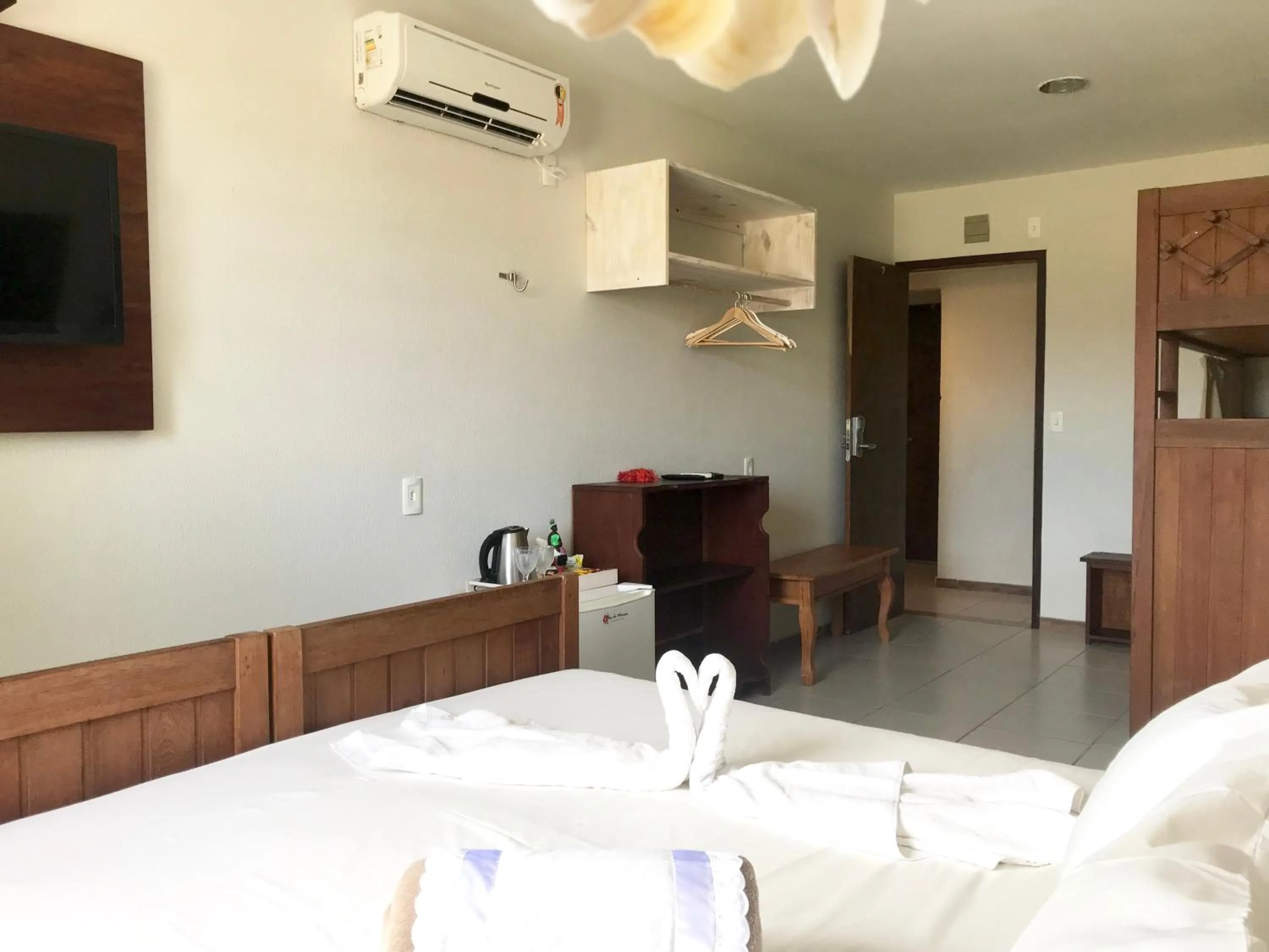 Photo of the whole room, Bed in Pousada Flor de Maraca