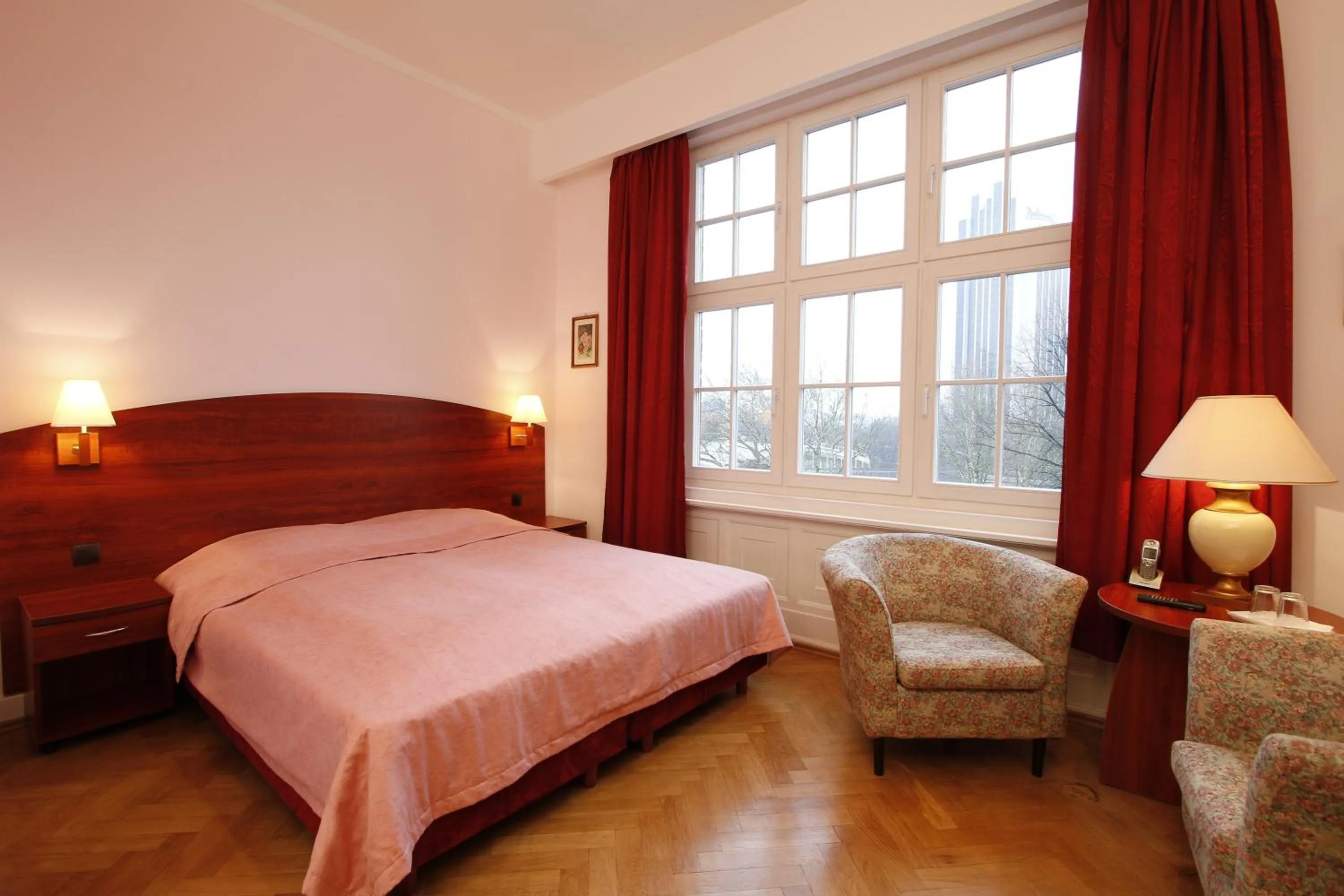 Bed in Hotel Preuss im Dammtorpalais