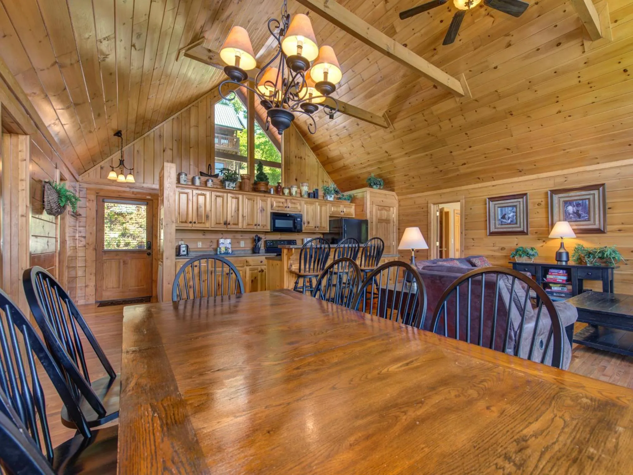 Property building in Eagles Point Lodge