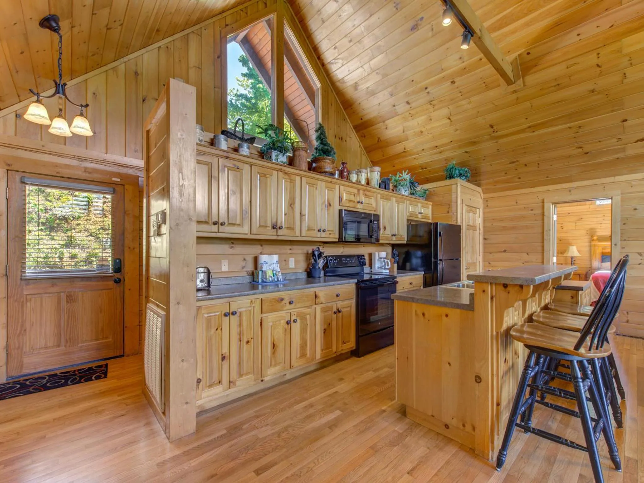 Kitchen or kitchenette in Eagles Point Lodge