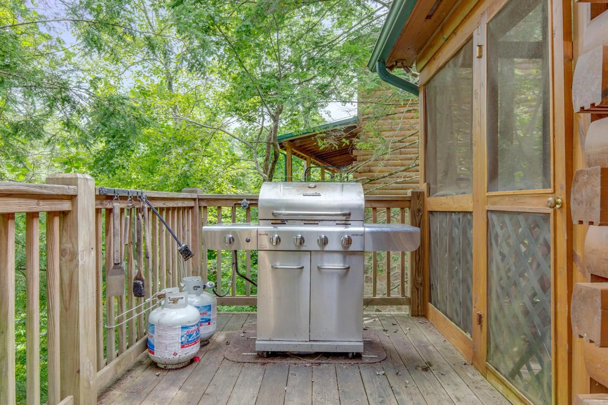 Property building in Gentle Bens Den