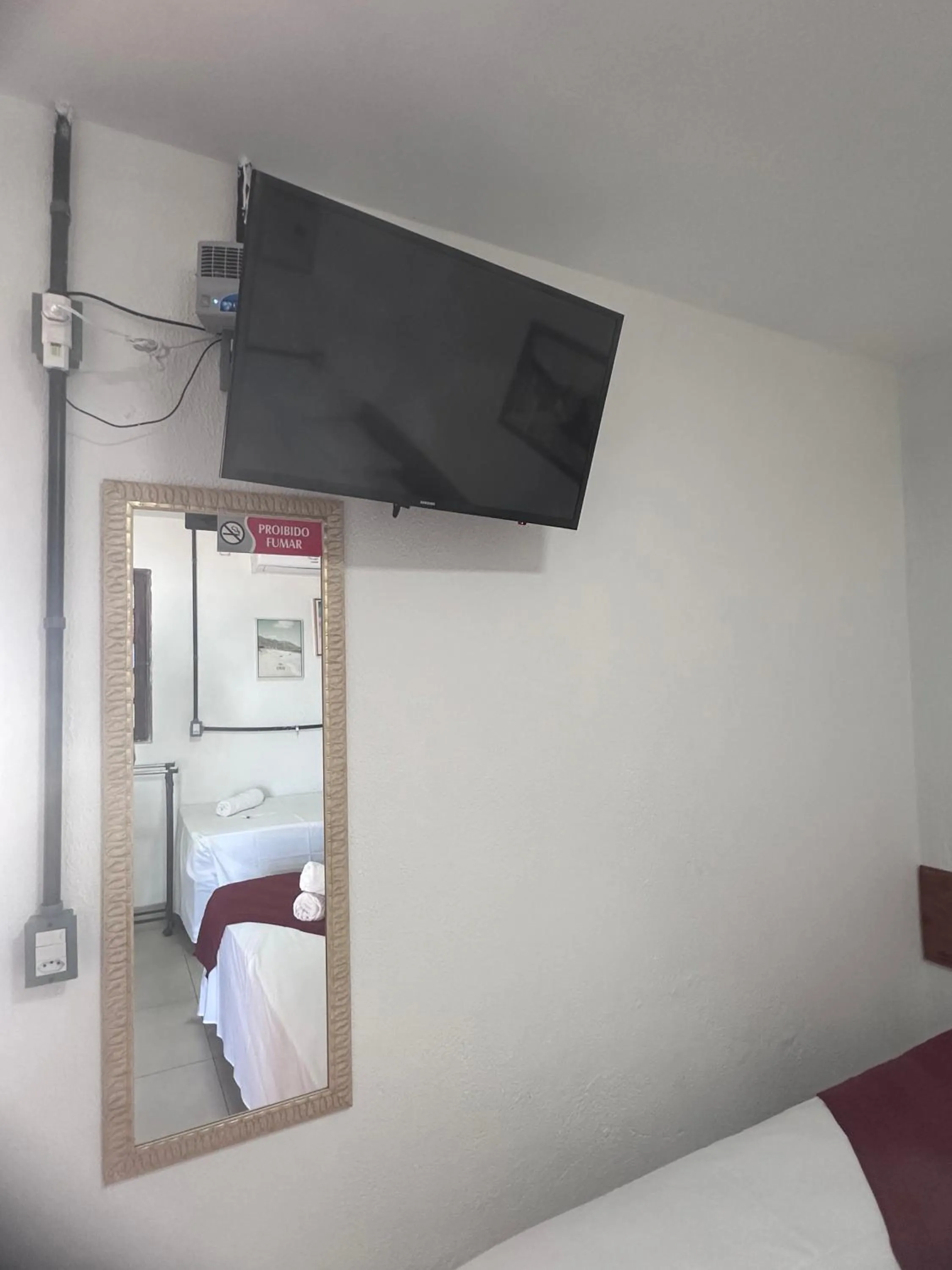 TV and multimedia, Bed in Pousada Brisa e Mar