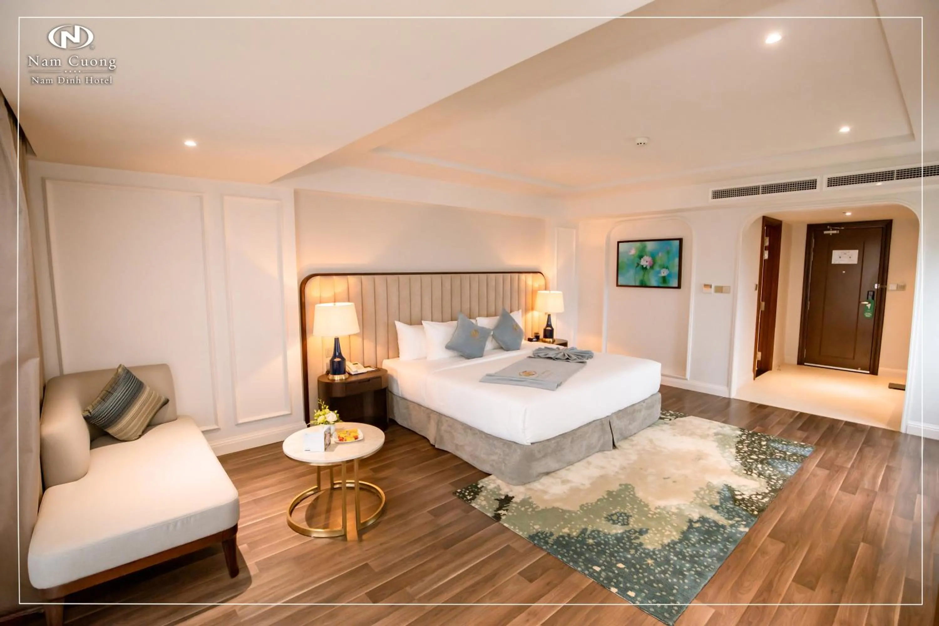 Photo of the whole room, Bed in Nam Cuong Nam Dinh Hotel