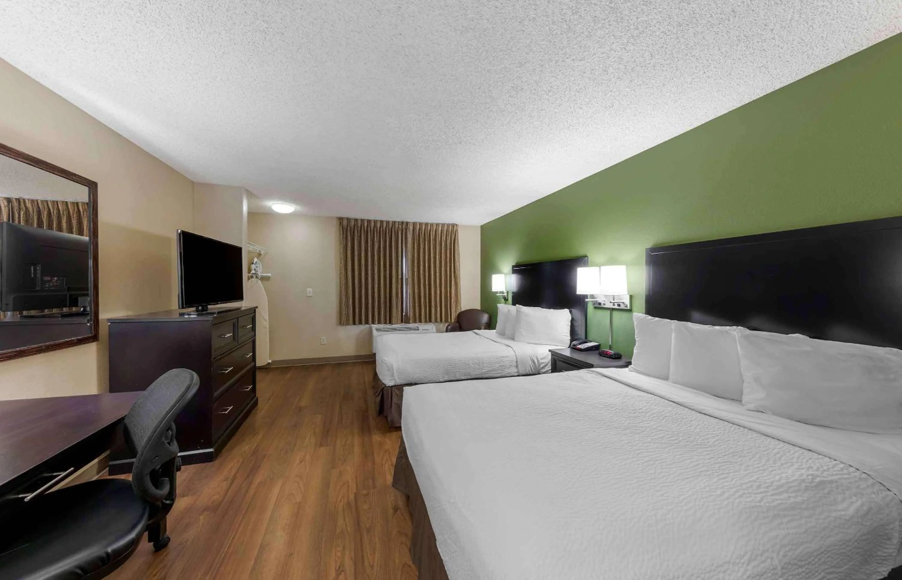 Bedroom in Extended Suites - Orange County - Anaheim Hills