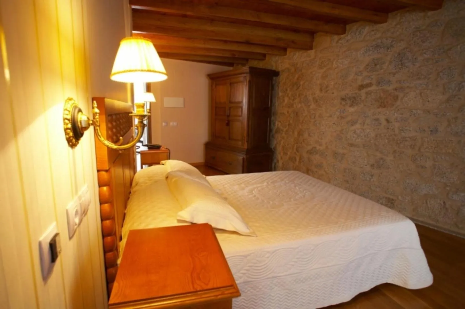 Bed in Hotel Vila do Val