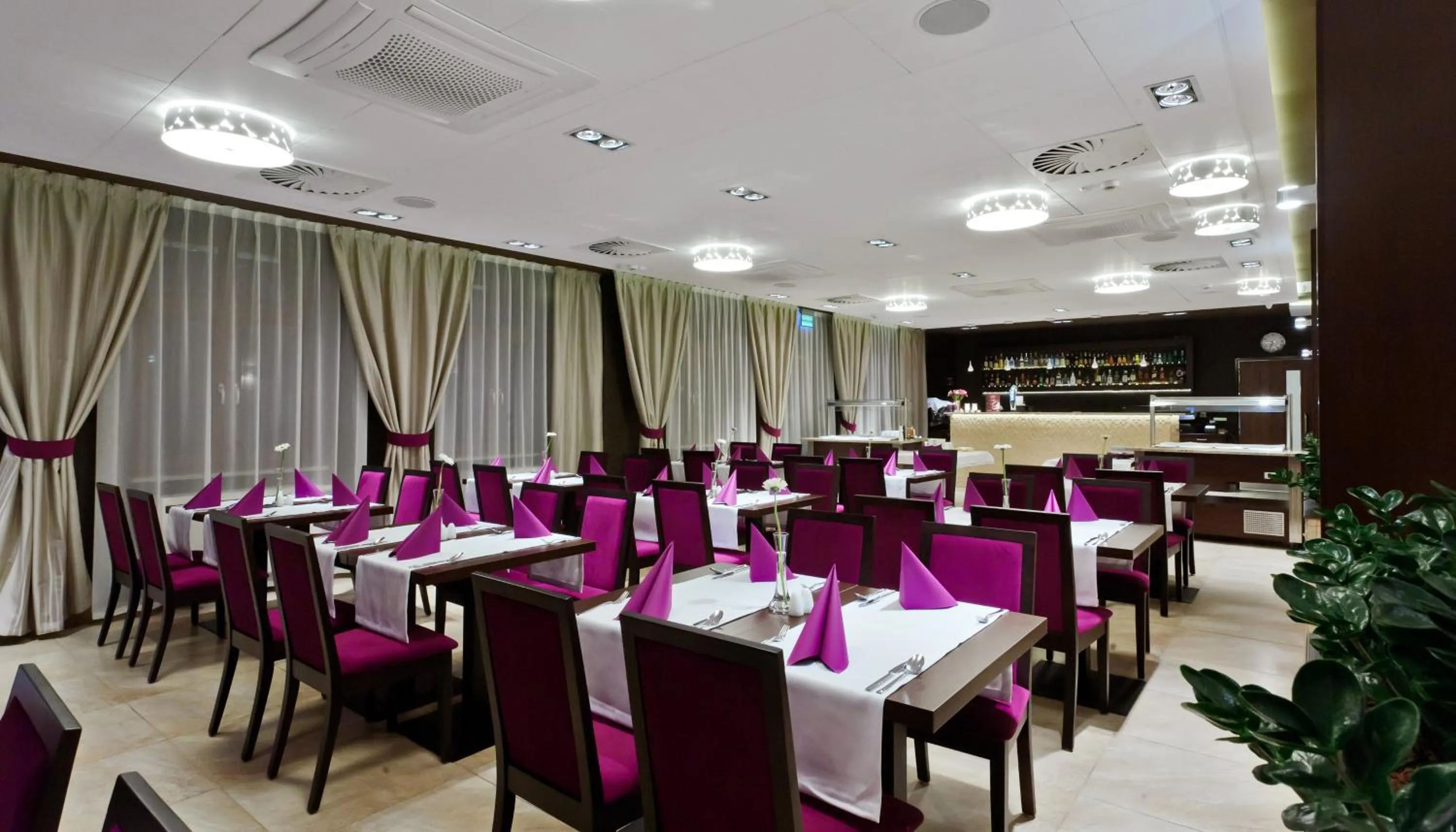 Restaurant/places to eat in Cottonina Hotel & Mineral SPA Resort