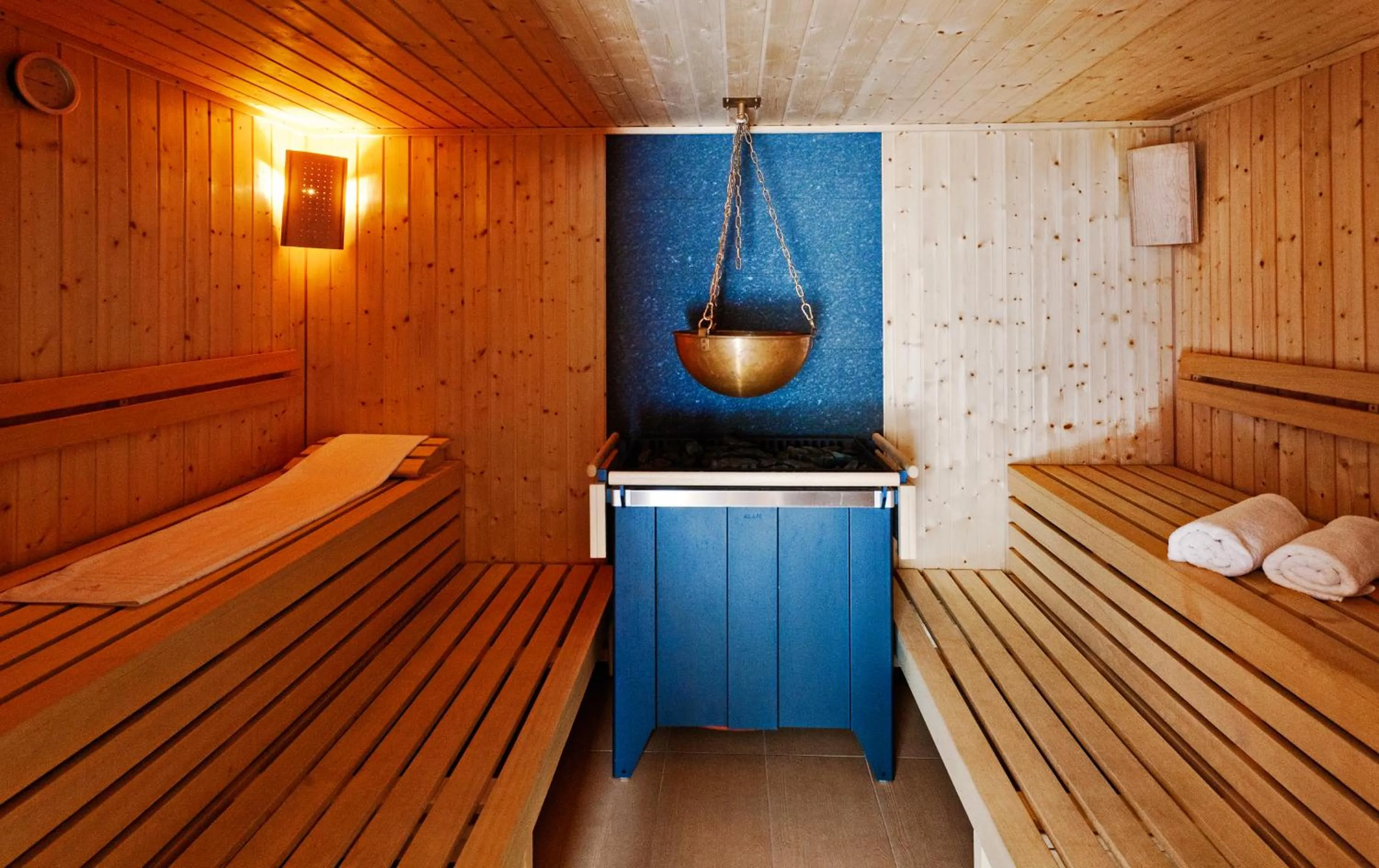 Sauna, Bed in Cottonina Hotel & Mineral SPA Resort