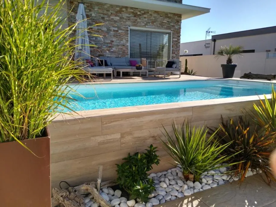 Swimming pool in RUE DU BAC chambre d hôtes adultes only