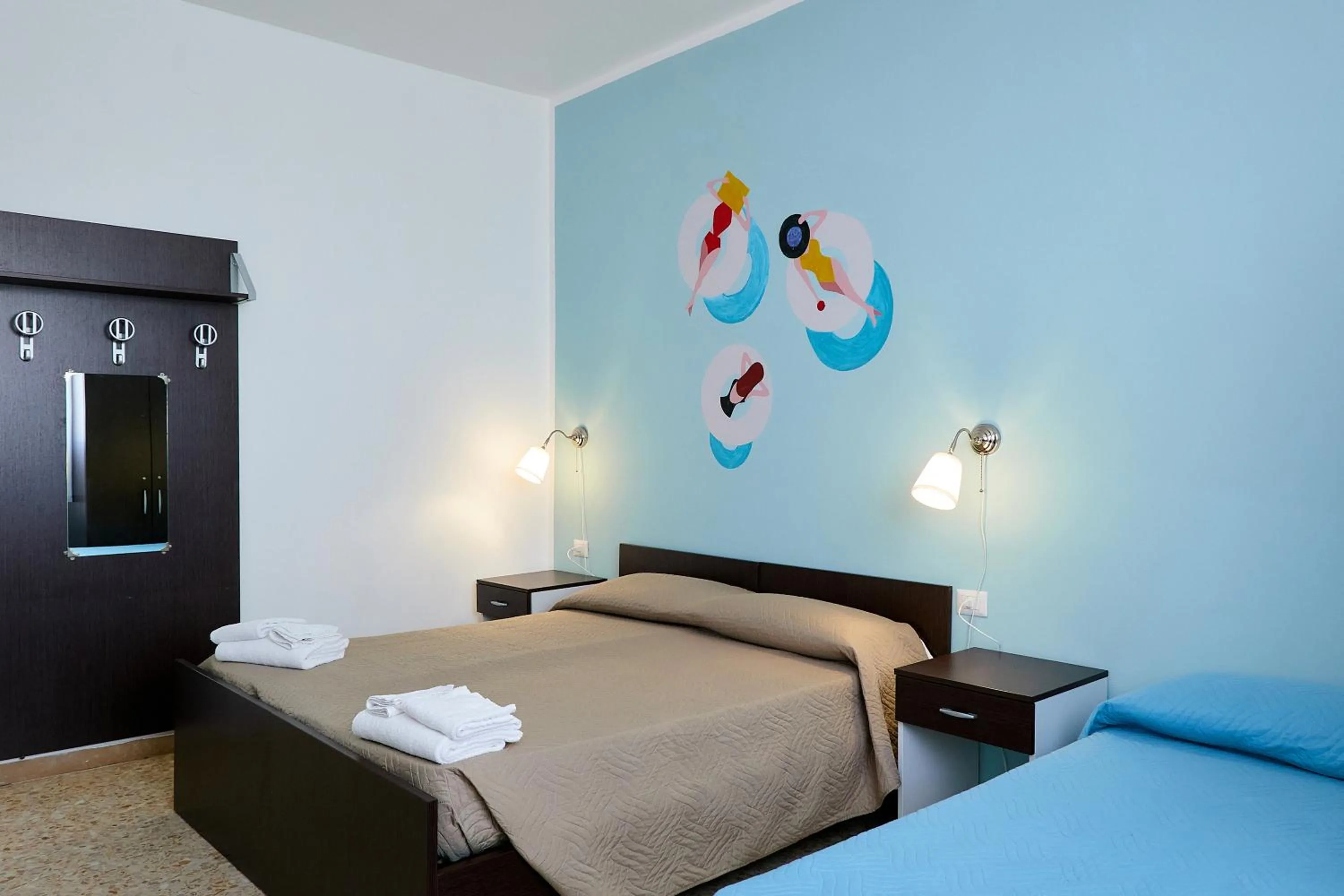 Bed in Soleē, Family Holidays & Hostelling
