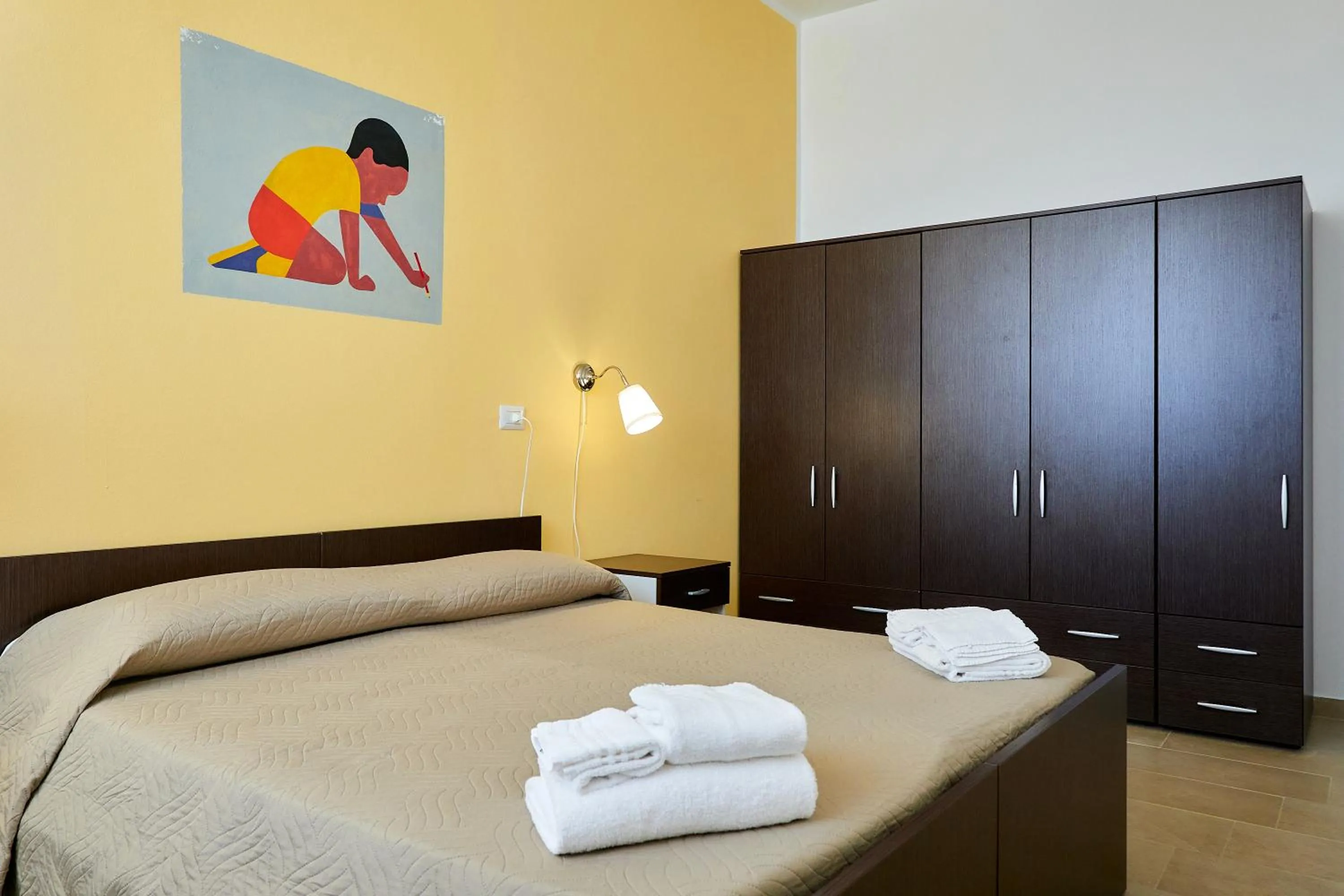 Bed in Soleē, Family Holidays & Hostelling