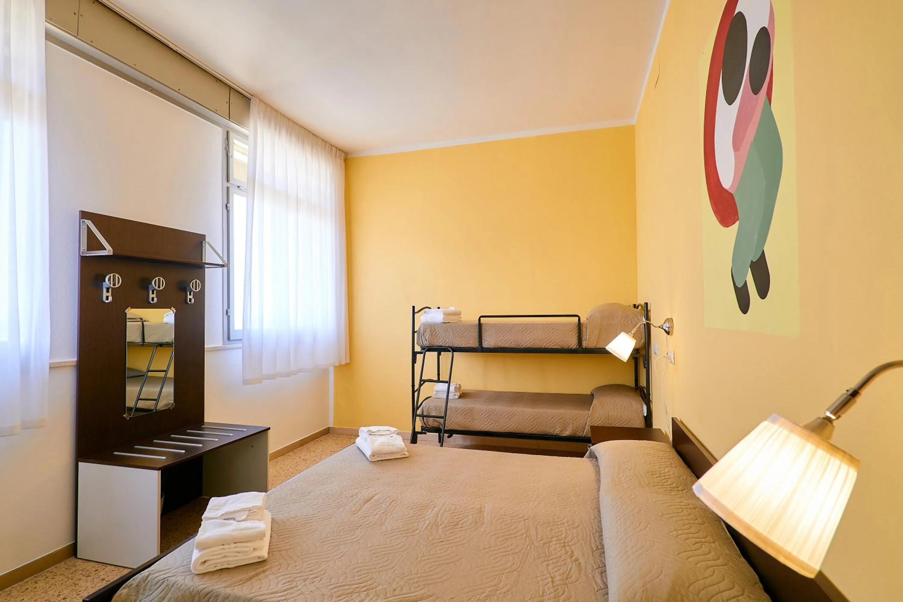 Bed in Soleē, Family Holidays & Hostelling