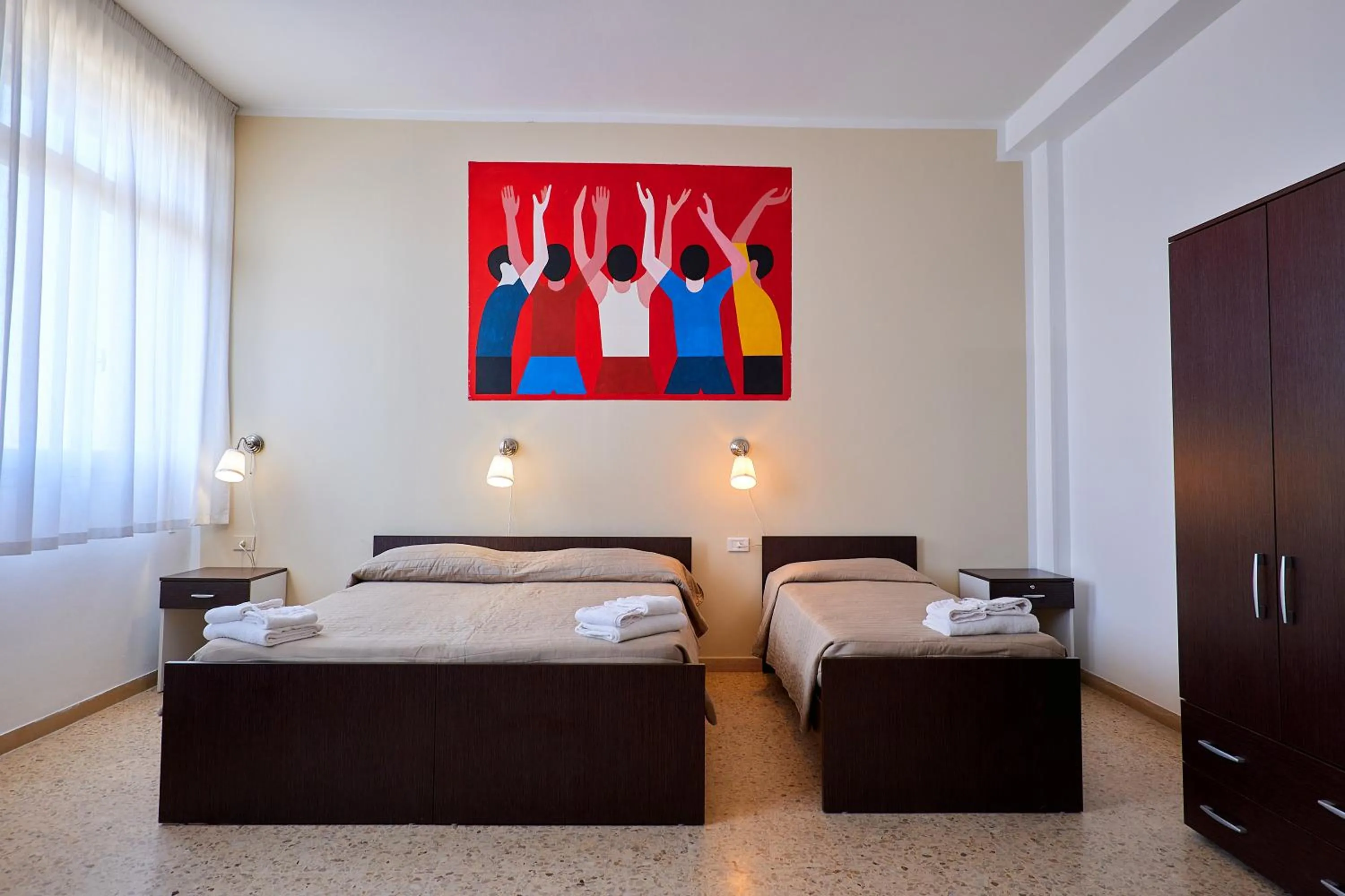 Bed in Soleē, Family Holidays & Hostelling