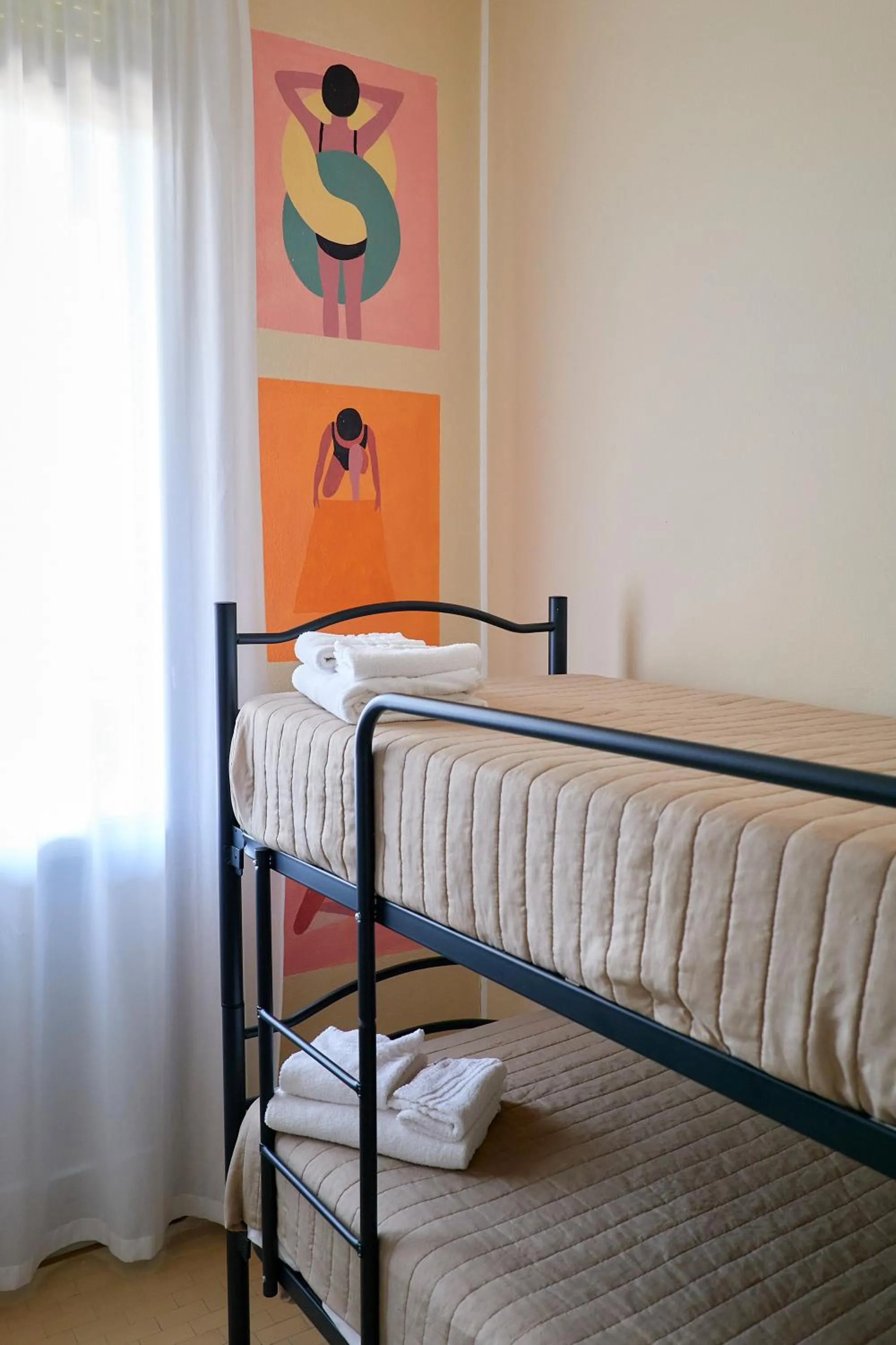 Bed in Soleē, Family Holidays & Hostelling