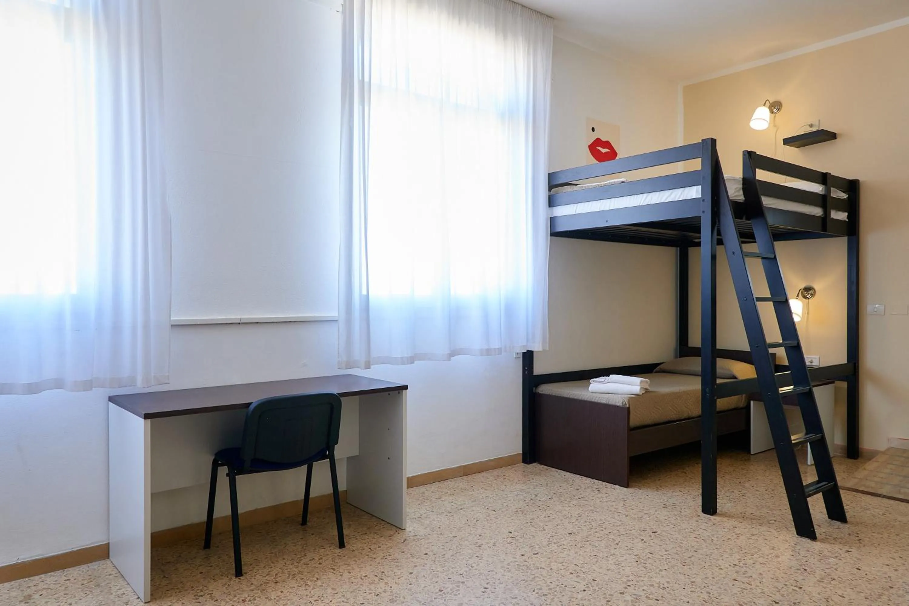 Bed in Soleē, Family Holidays & Hostelling