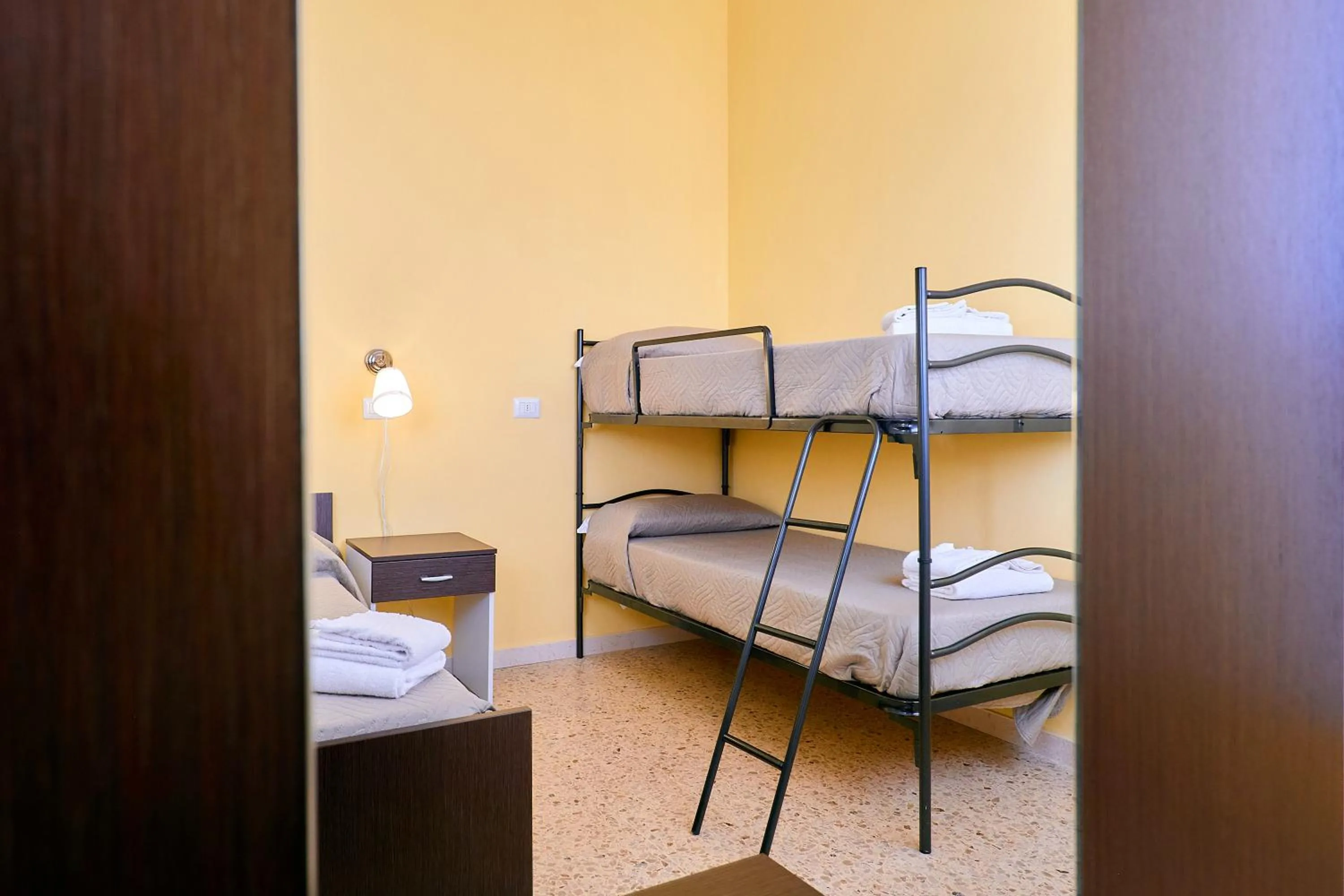 Bed in Soleē, Family Holidays & Hostelling