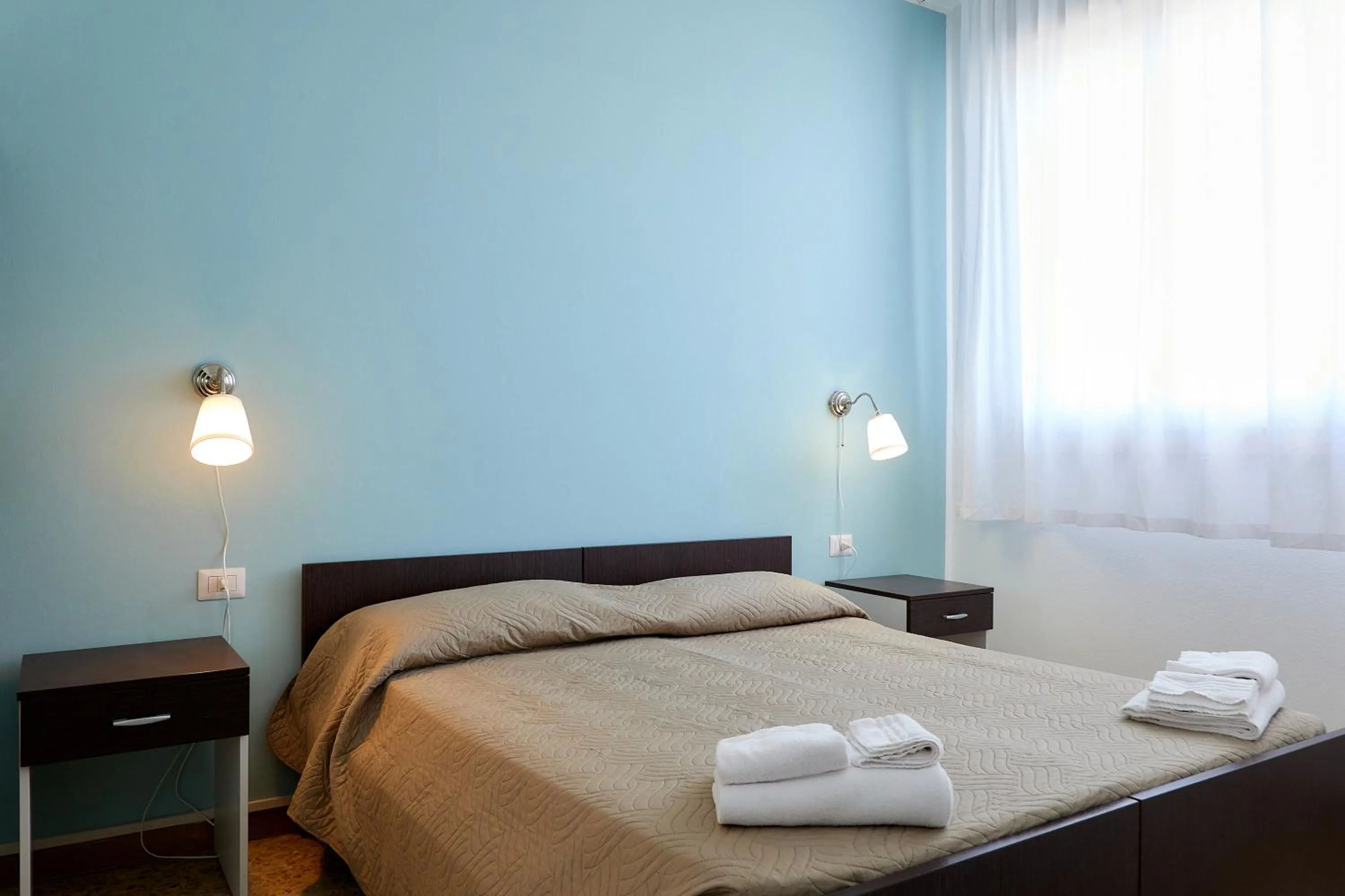 Bed in Soleē, Family Holidays & Hostelling