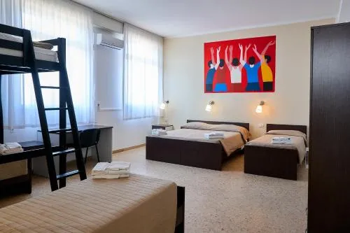 Soleē, Family Holidays & Hostelling