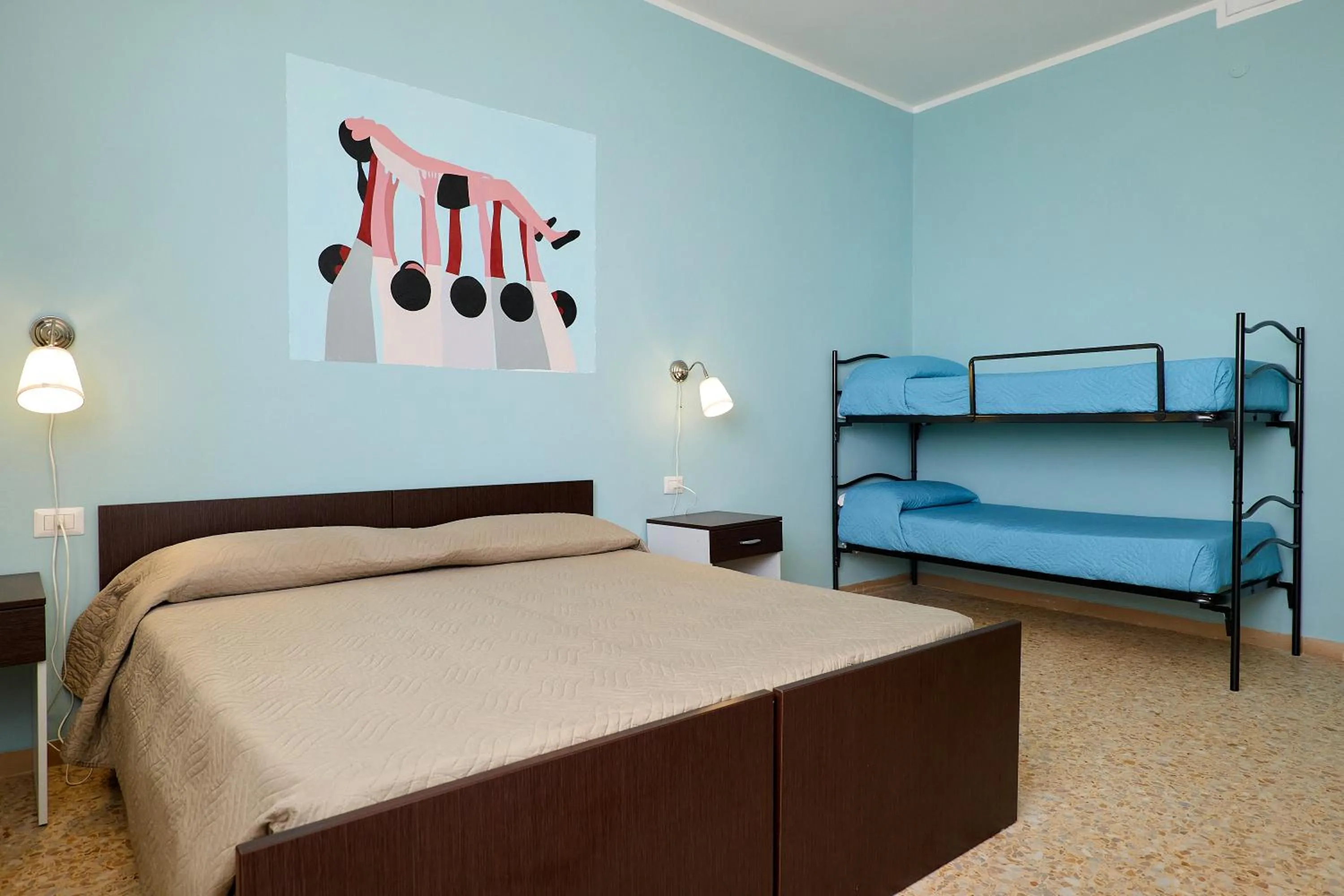 Bed in Soleē, Family Holidays & Hostelling