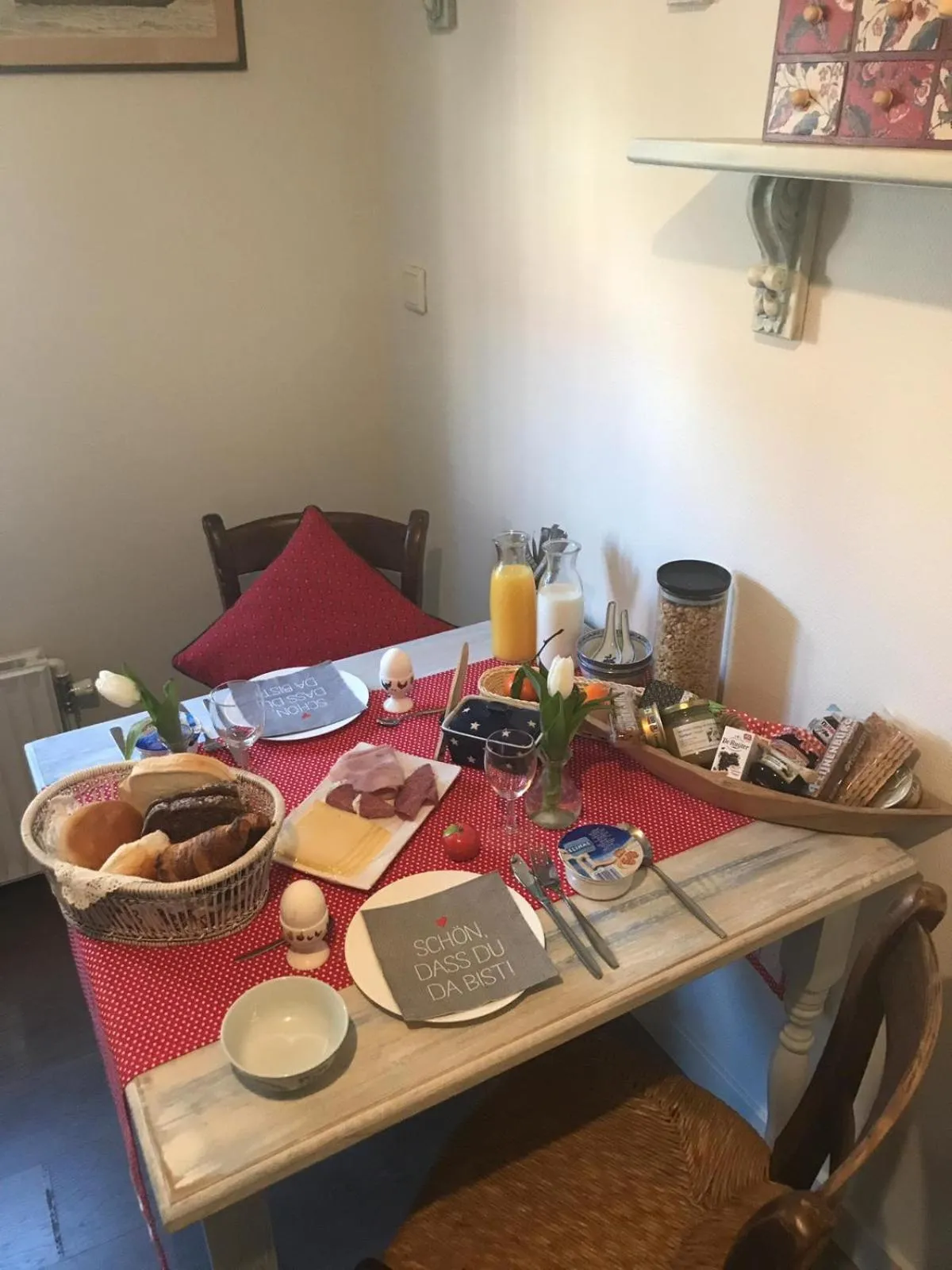 Breakfast in Bed and Breakfast De Pepersteeg