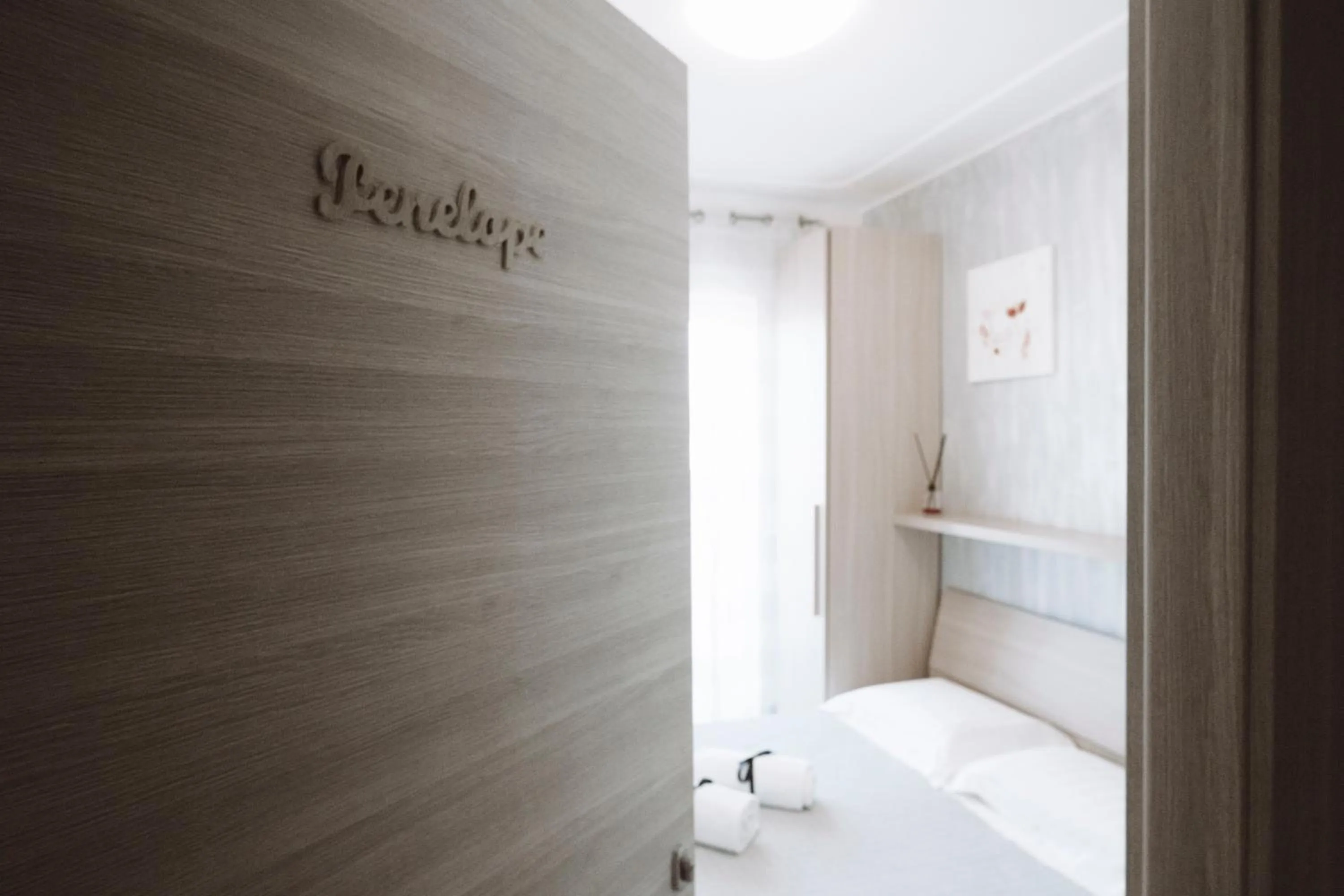 Shower, Bed in Gioema