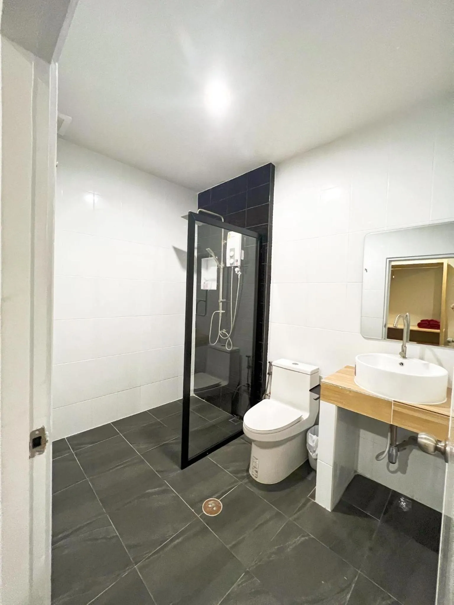 Bathroom in Srikij GardenHome Resort