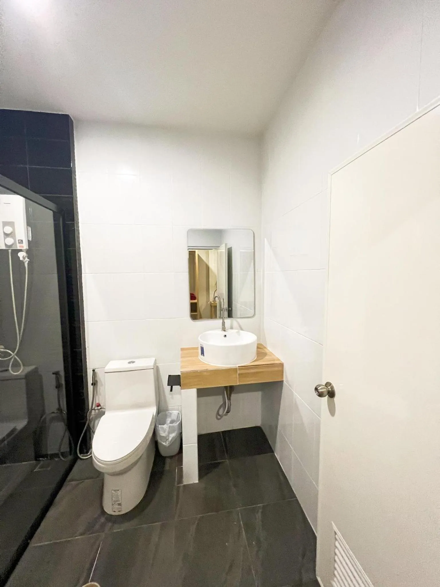 Bathroom in Srikij GardenHome Resort