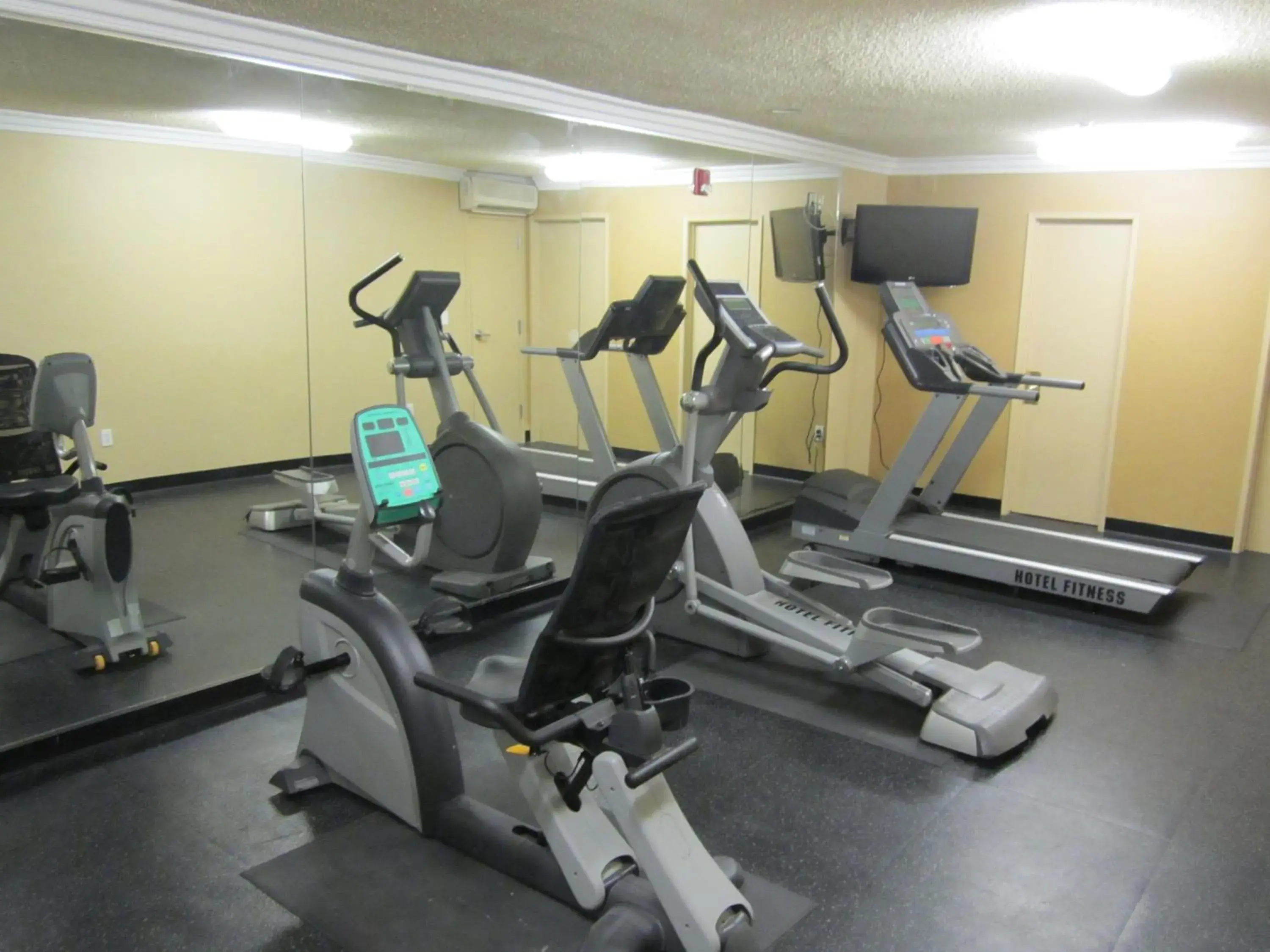 Fitness centre/facilities in Extended Suites - Orange County - Brea Fitness centre/facilities in Extended Suites - Orange County - Brea