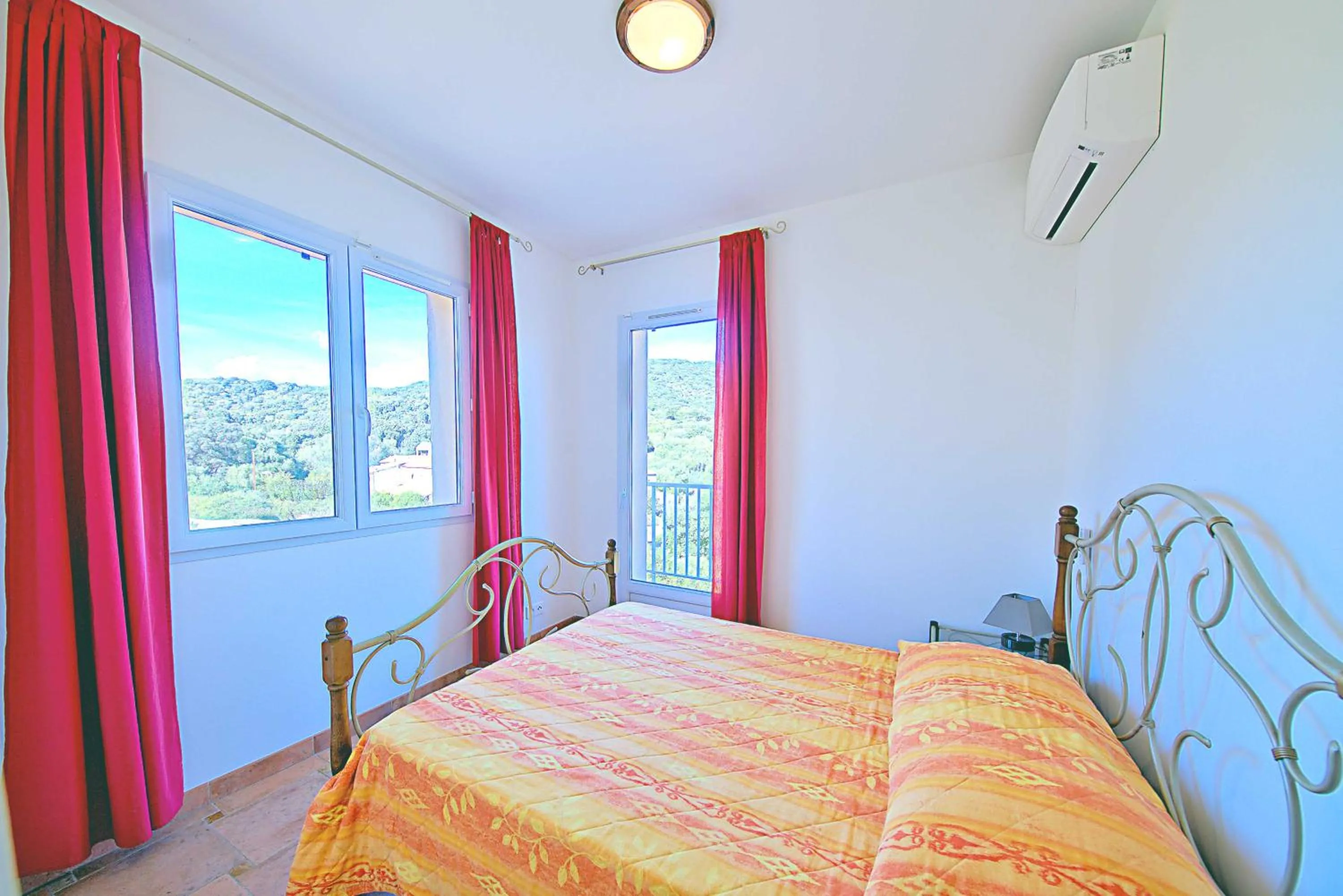 Orasi, Sartene, gîte dans villa climatisée tout confort
