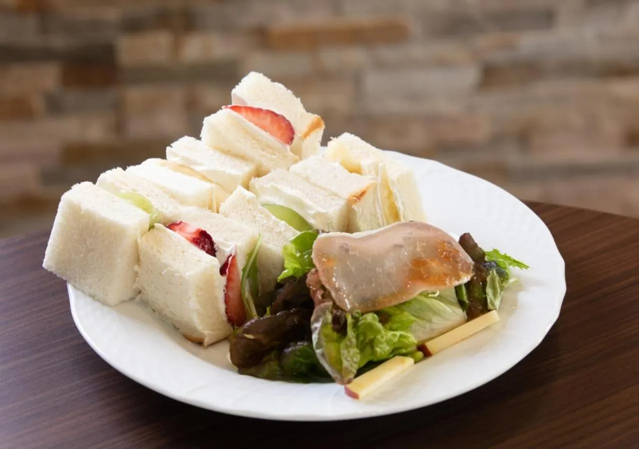 Food close-up in HOTORI no HOTEL BAN