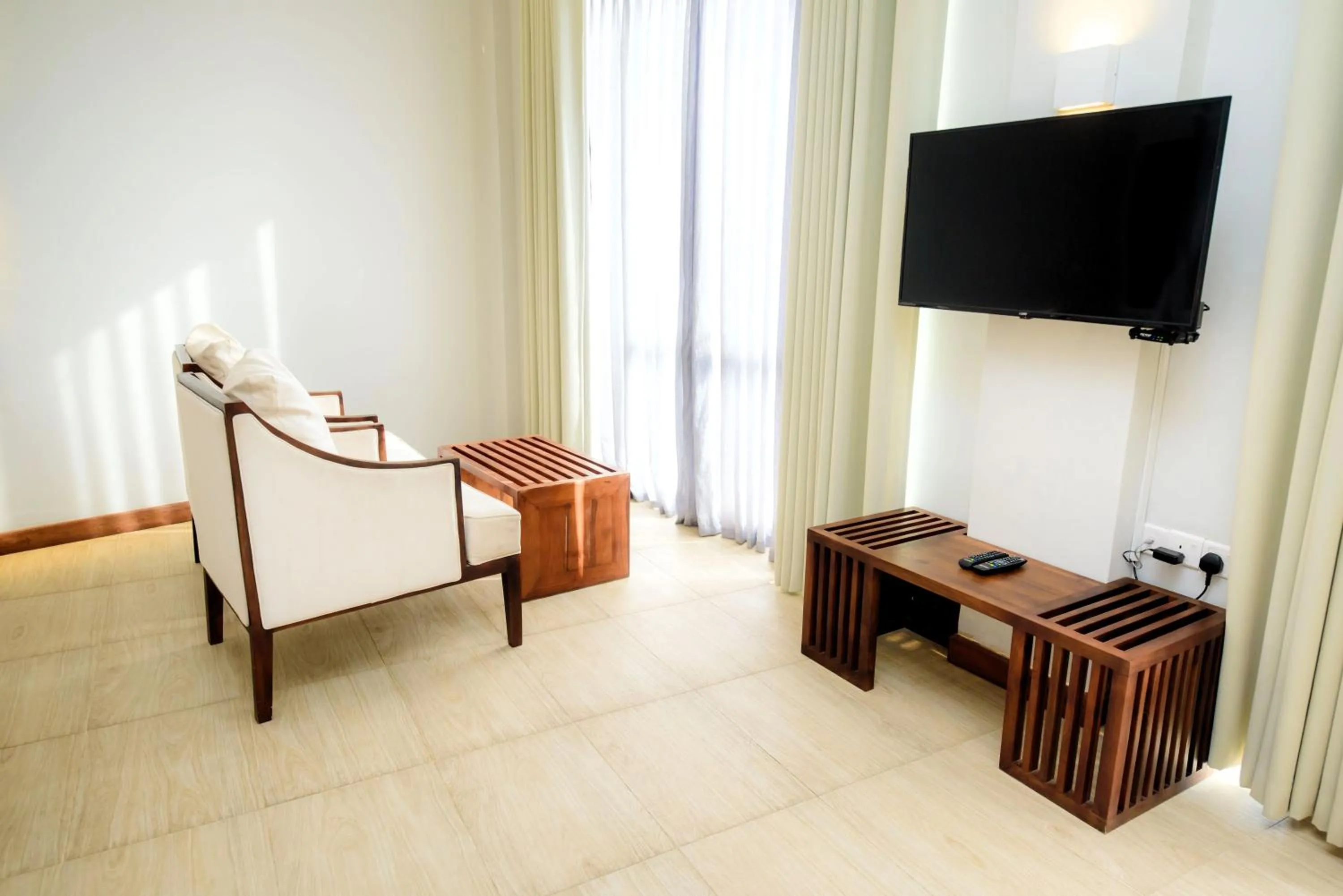 Seating area in Hotel Refresh Blue
