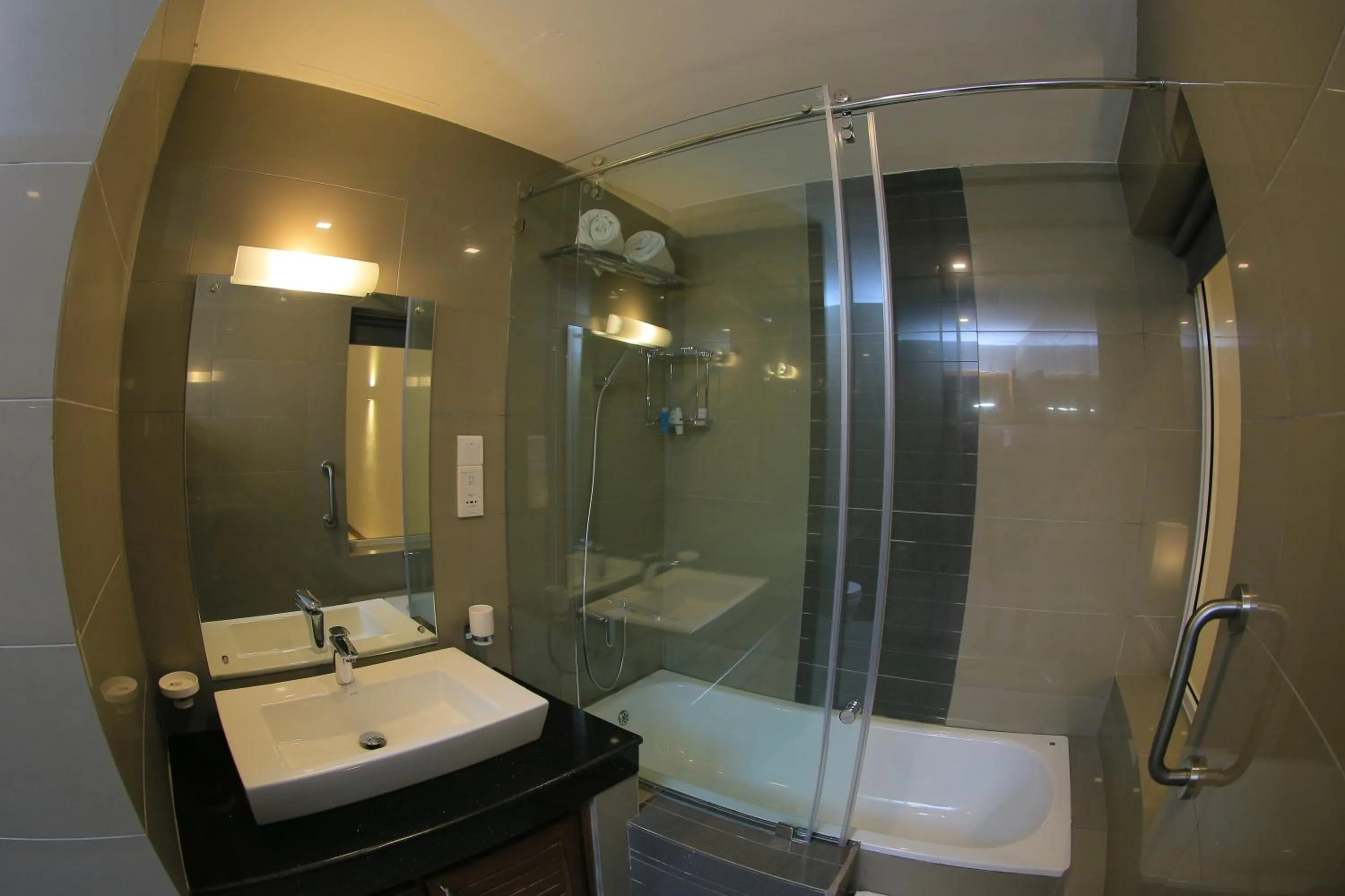 Bathroom in Hotel Refresh Blue