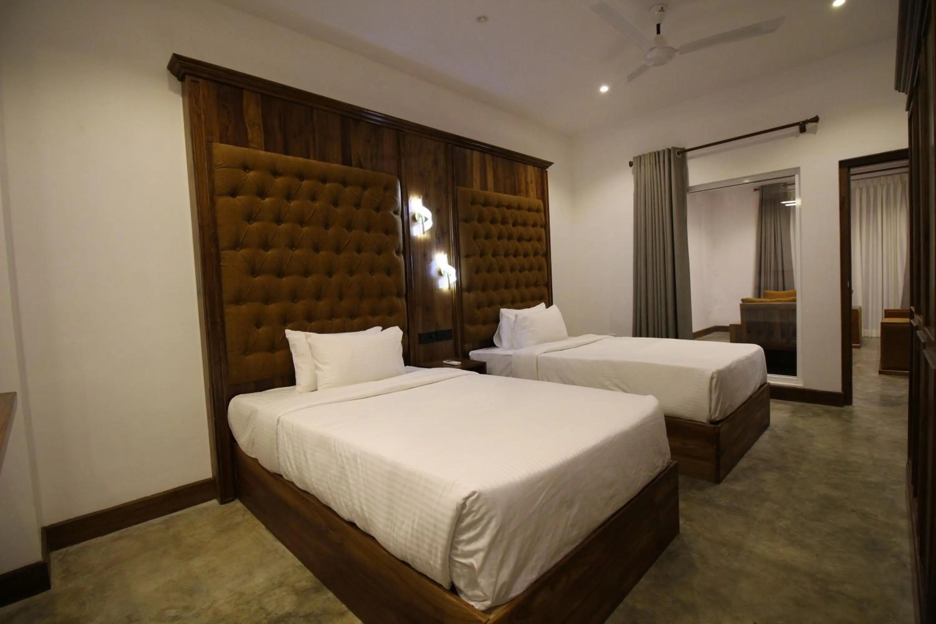 Bed in Hotel Refresh Blue